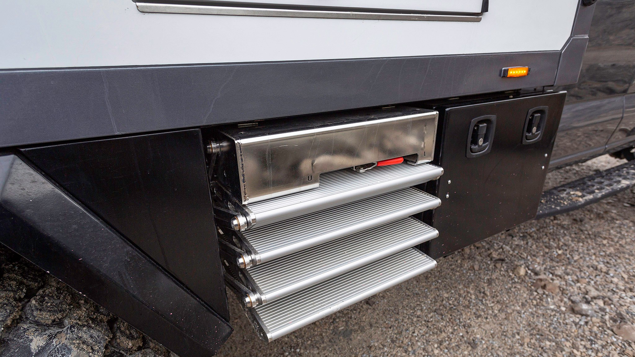 032 2024 Krug Bedrock XT2