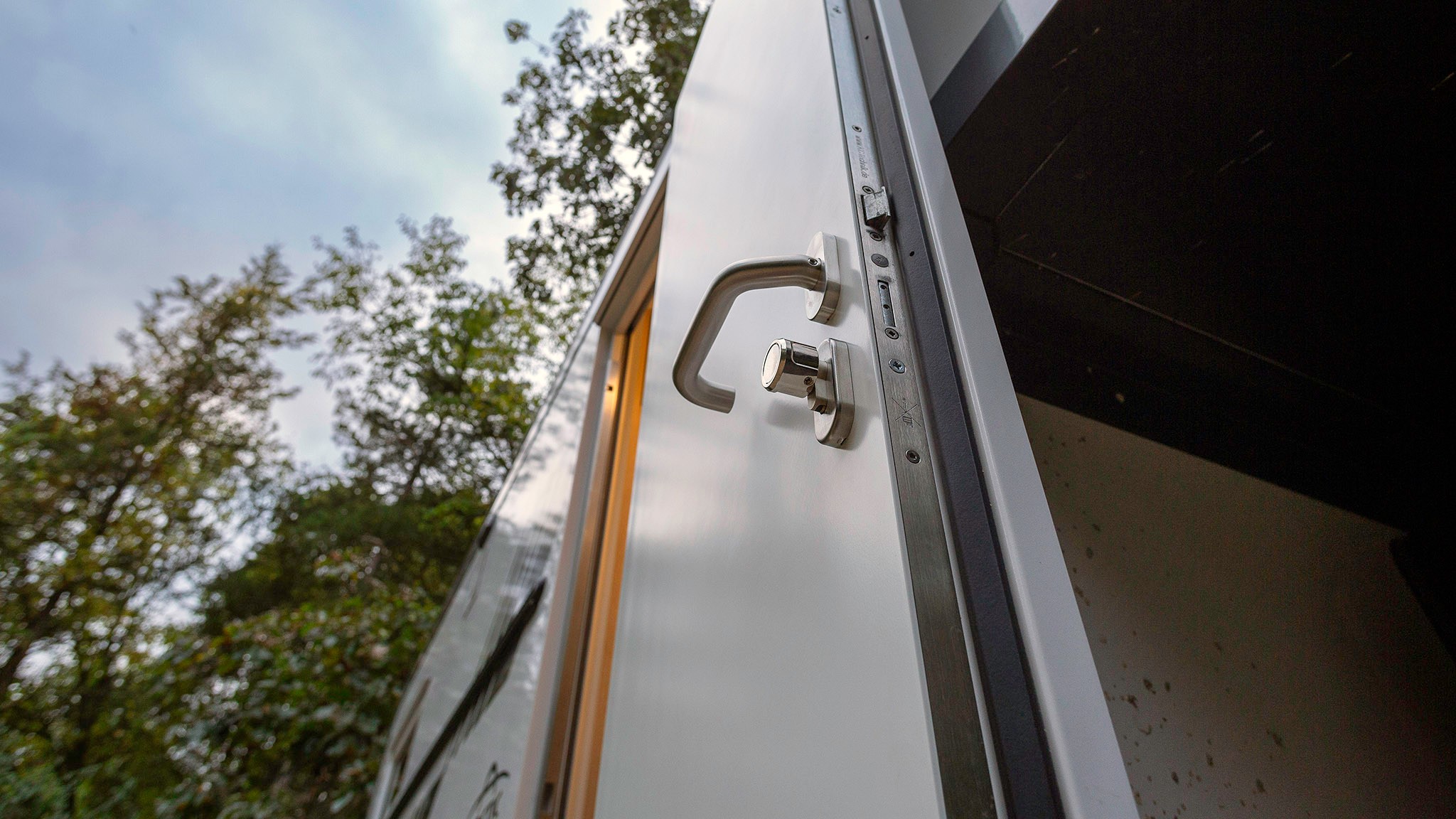 043 2024 Krug Bedrock XT2