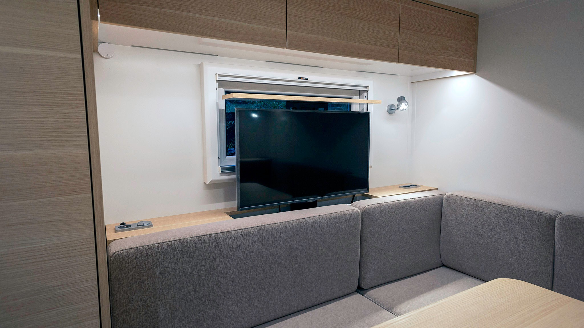 058 2024 Krug Bedrock XT2