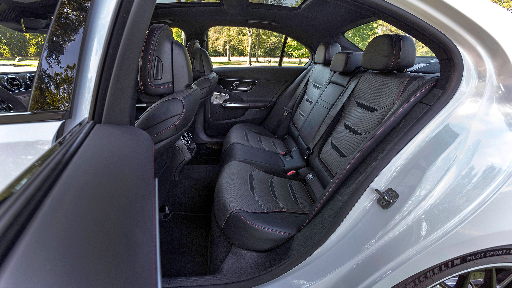 026 2024  Mercedes AMG C63 S E Performance