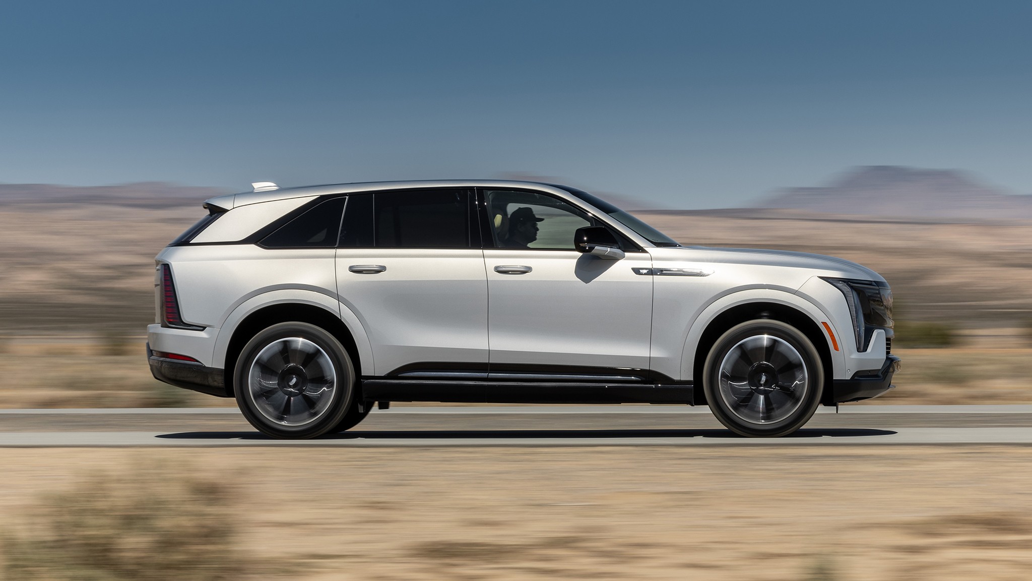 2025 Cadillac Escalade IQ 13