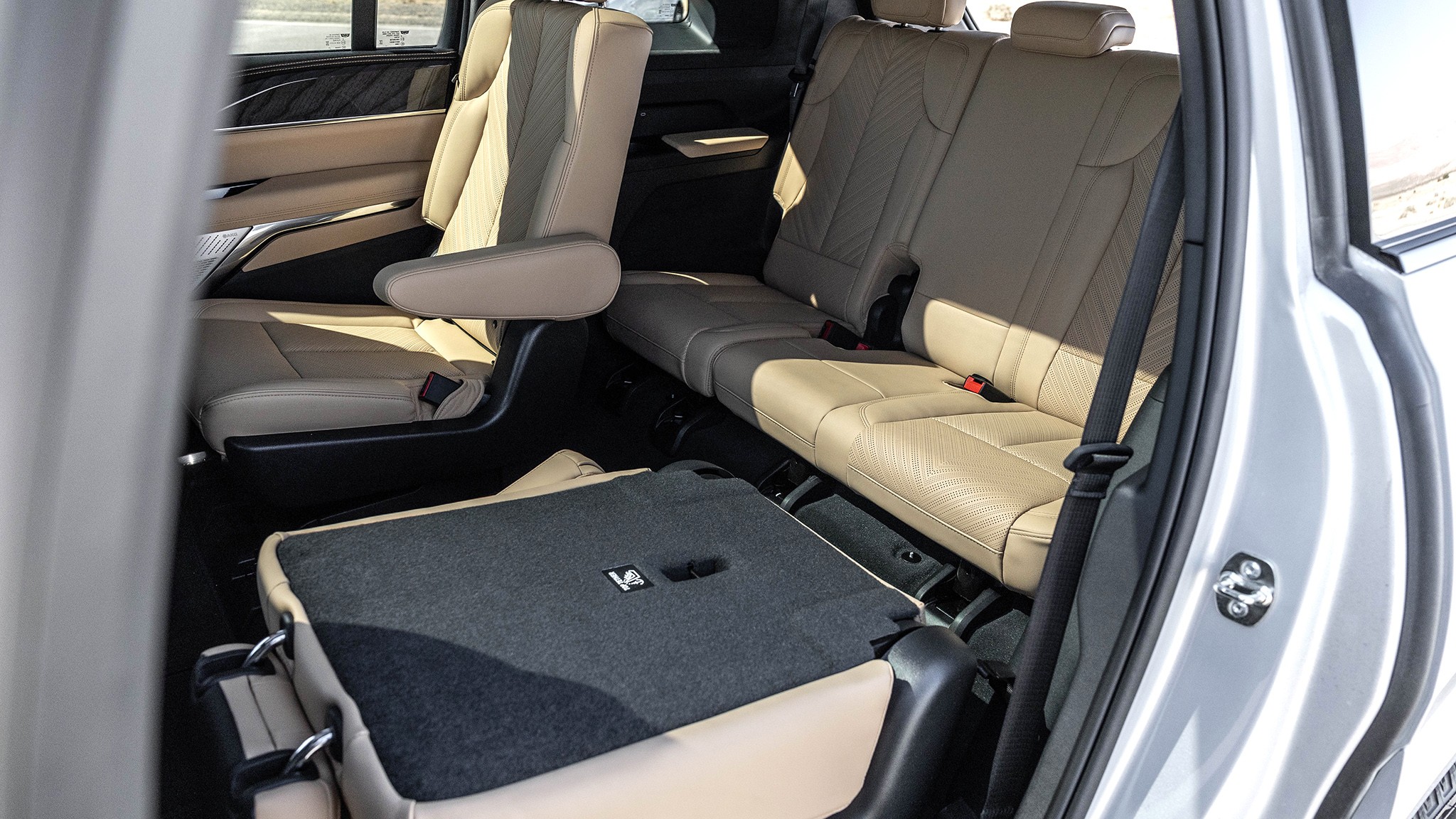 2025 Cadillac Escalade IQ 25