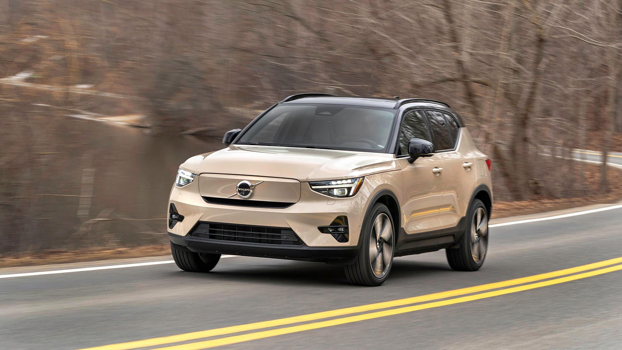 001 2025 Volvo EX40 Twin Motor Ultra