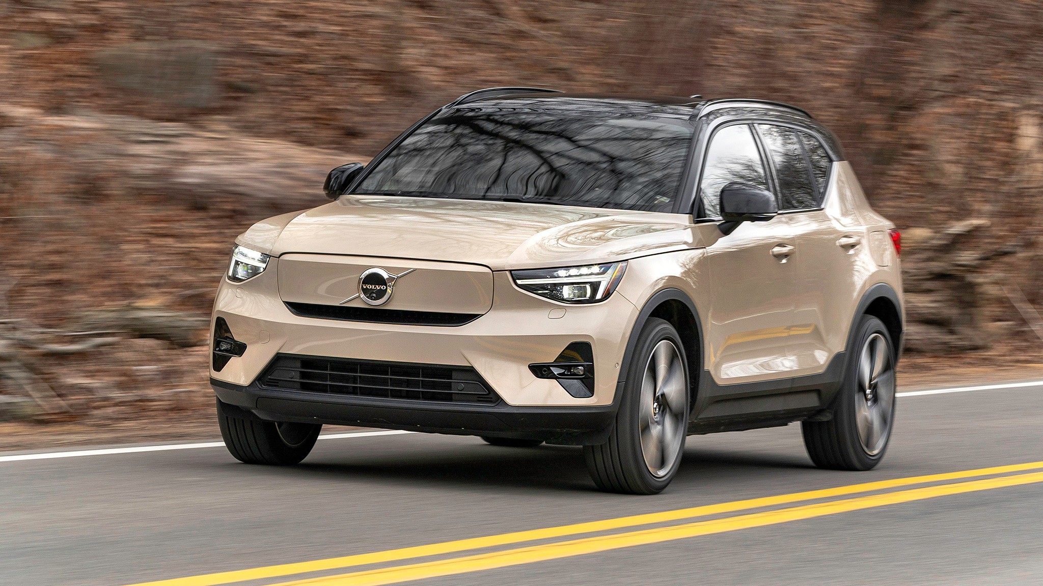 003 2025 Volvo EX40 Twin Motor Ultra