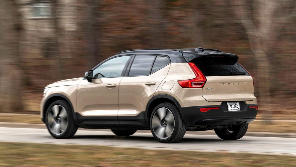 009 2025 Volvo EX40 Twin Motor Ultra