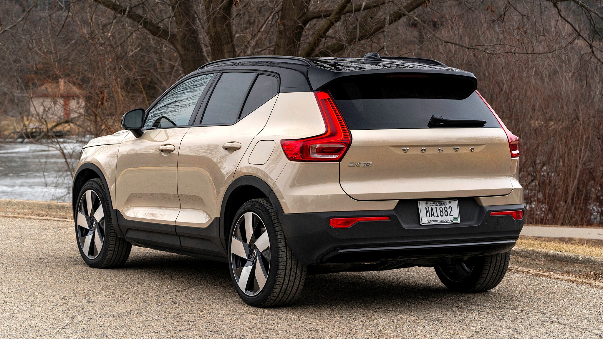 017 2025 Volvo EX40 Twin Motor Ultra