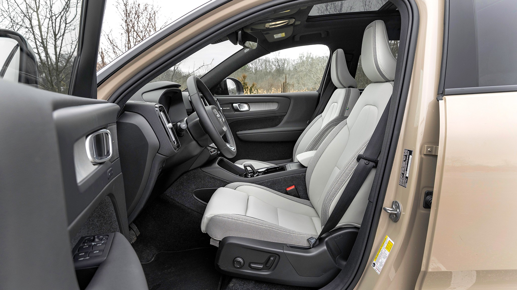 025 2025 Volvo EX40 Twin Motor Ultra