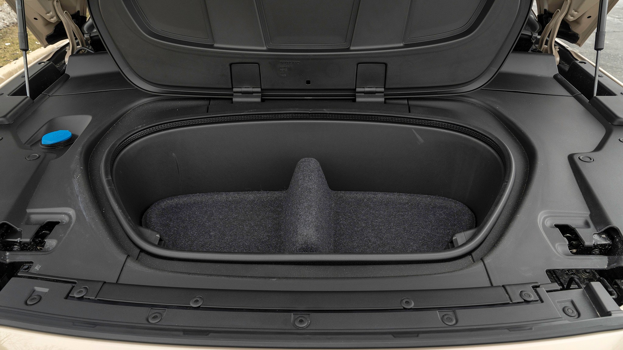 034 2025 Volvo EX40 Twin Motor Ultra