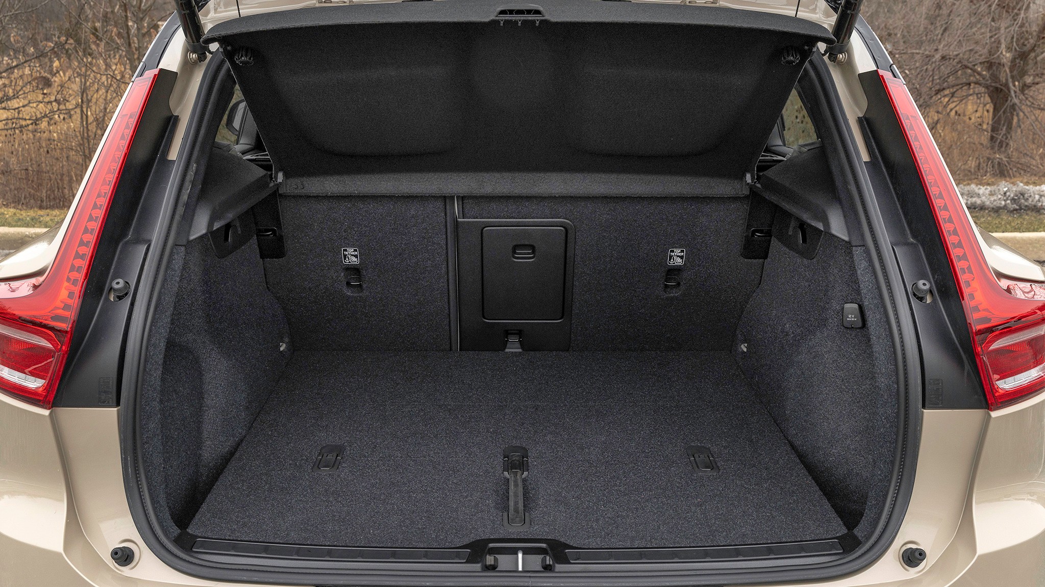 036 2025 Volvo EX40 Twin Motor Ultra