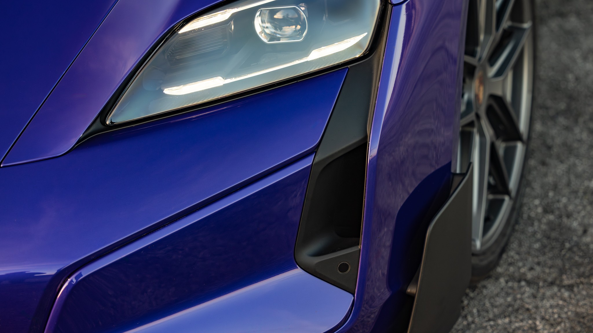 023 2025 Porsche Taycan Turbo GT Weissach Road