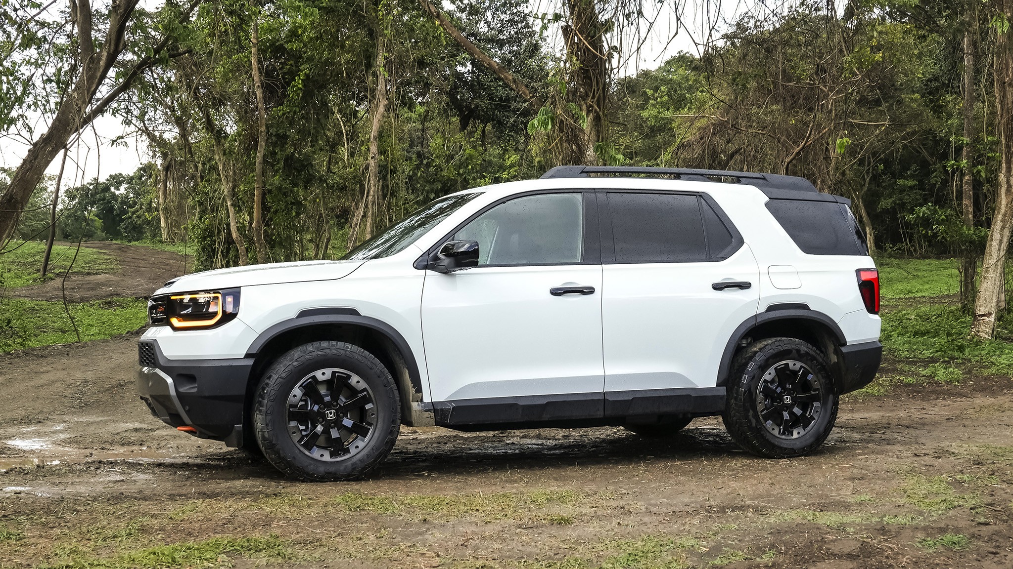 16 2026 Honda Passport TrailSport Elite