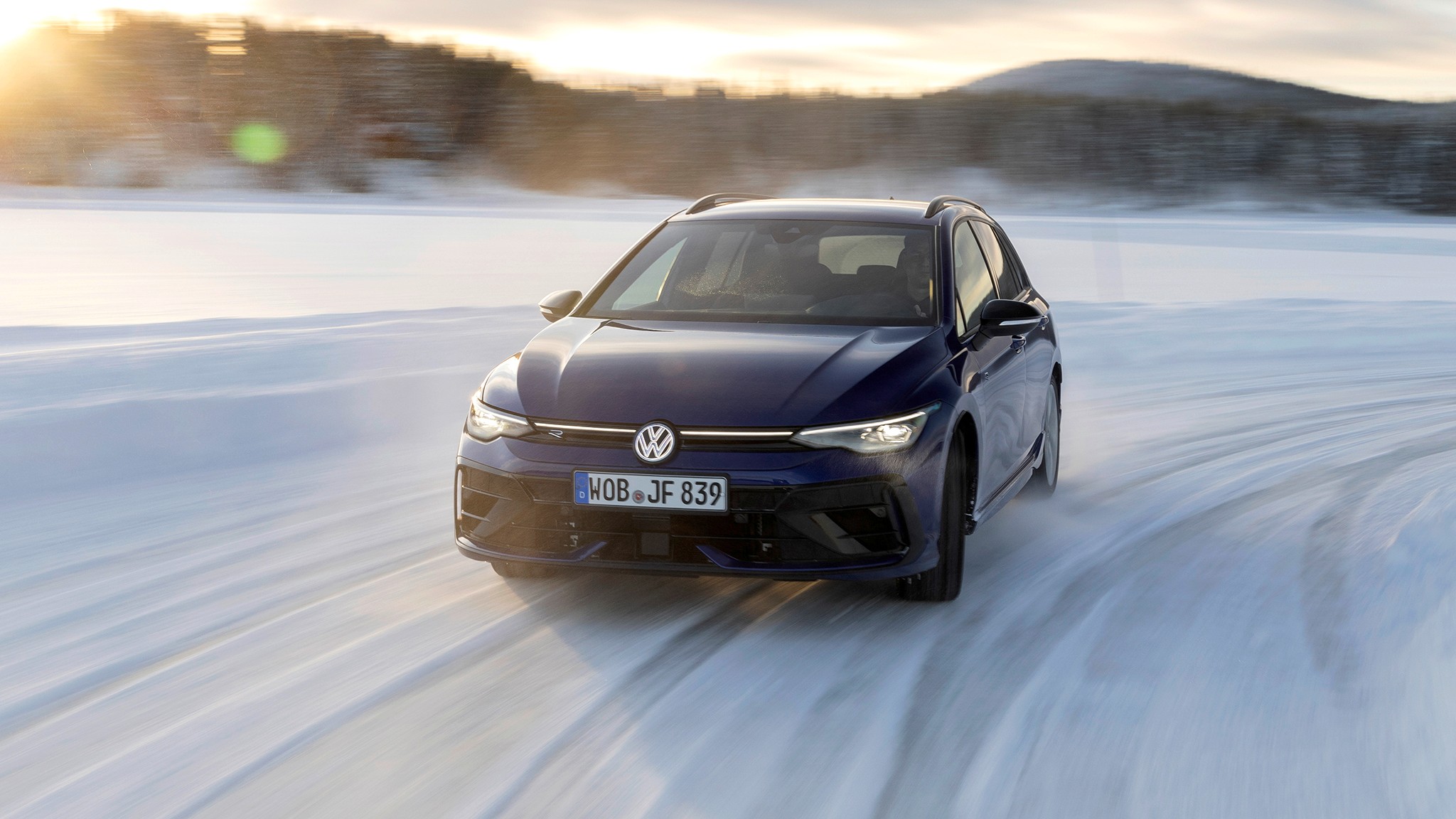 5 2025 Volkswagen Golf R Variant Station Wagon