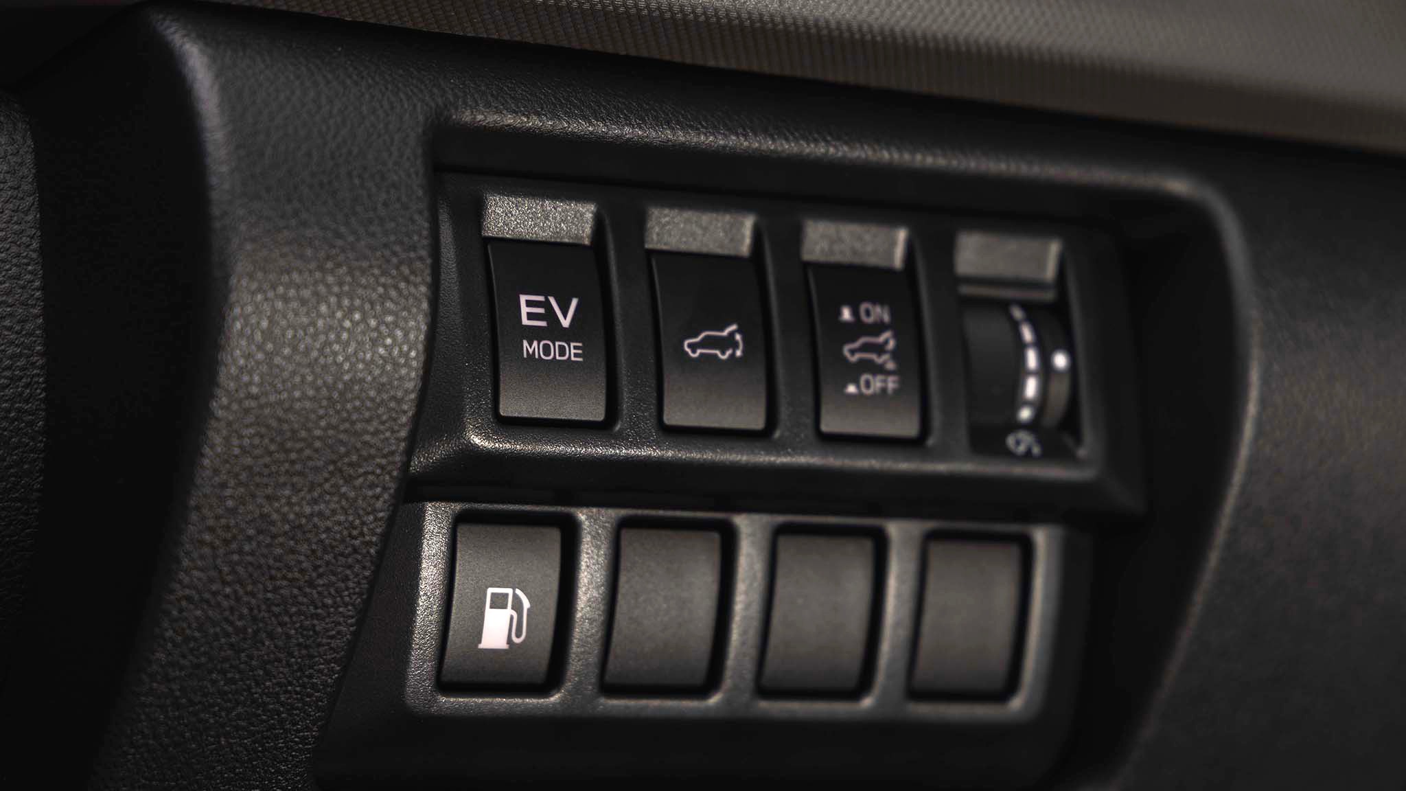 2025 subaru forester hybrid first drive 021 driver lower dash controls