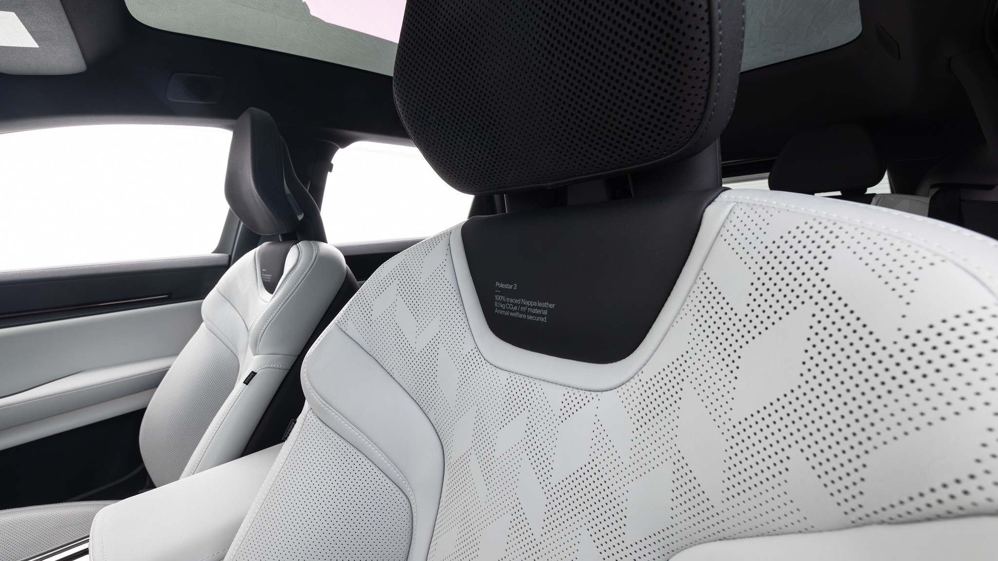 027 2025 Polestar3
