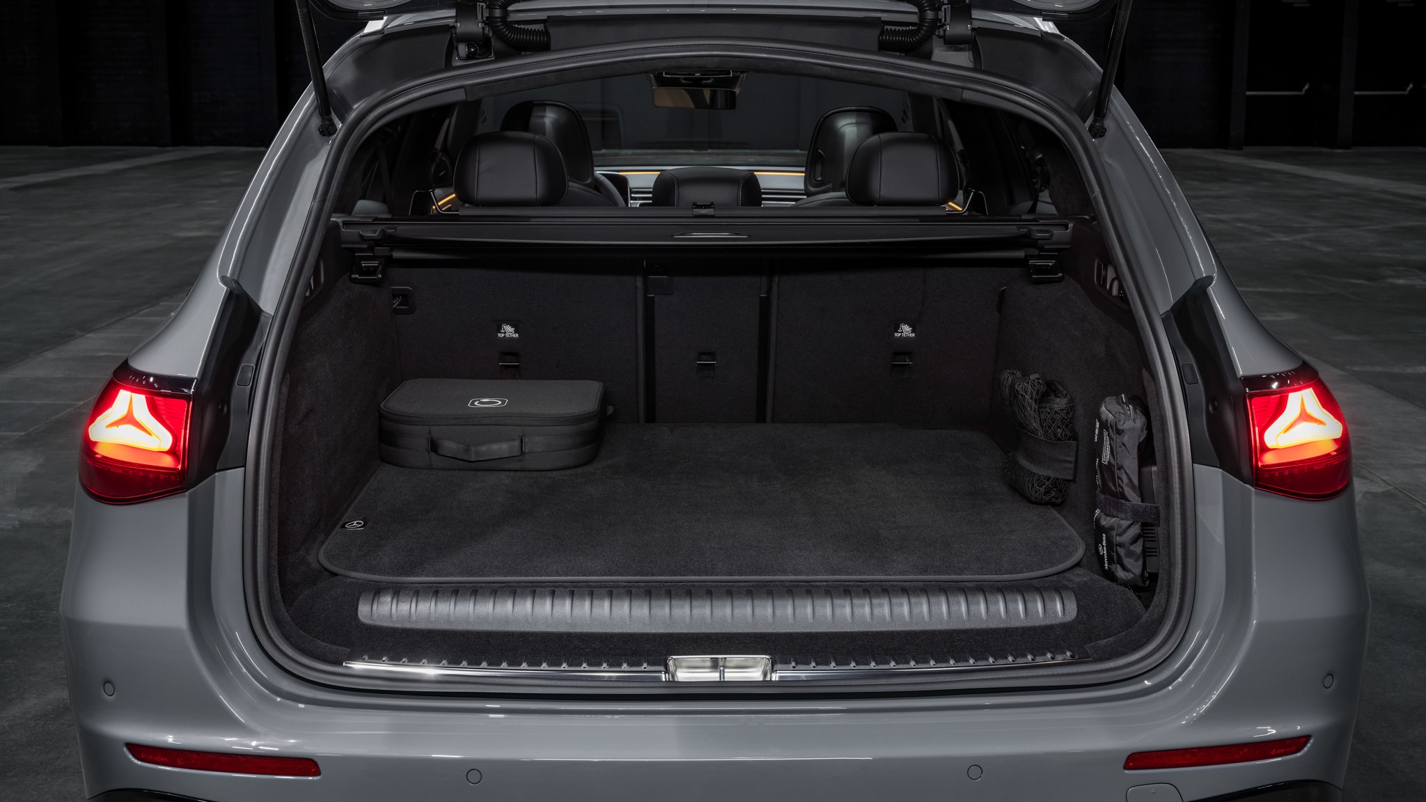 2026 Mercedes Benz AMG E 53 Hybrid Wagon PHEV Turbo I6 AWD 26