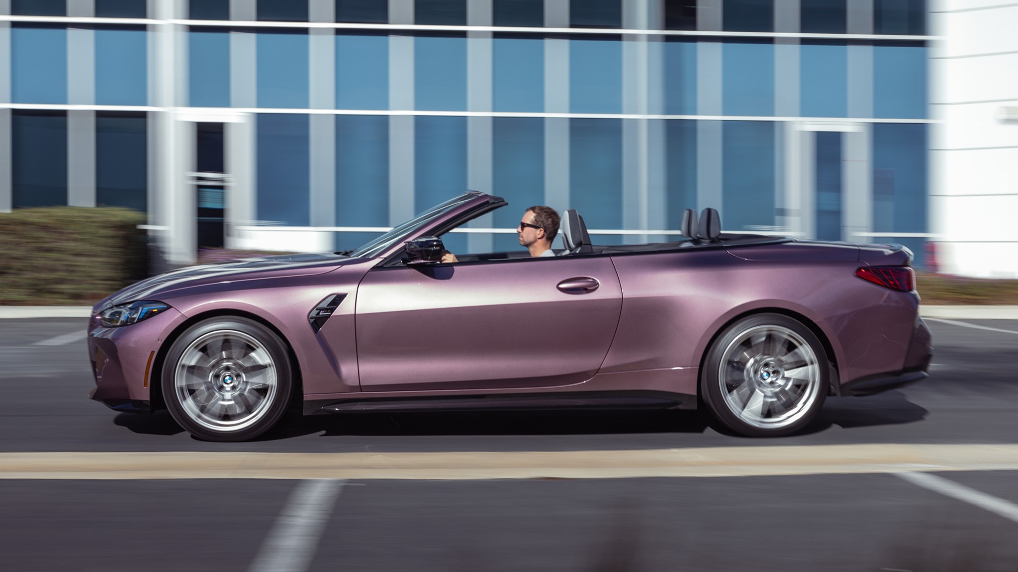 016 2025 BMW M4 Convertible