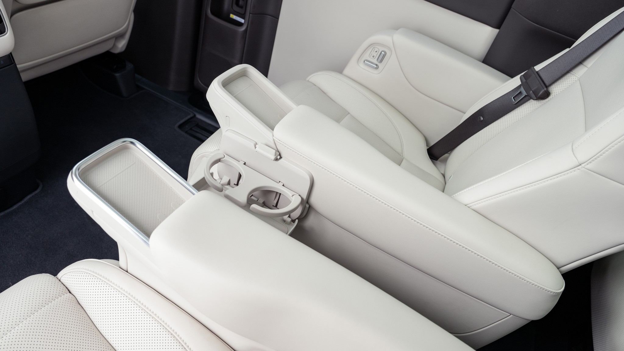 079 2025 Li Auto MEGA