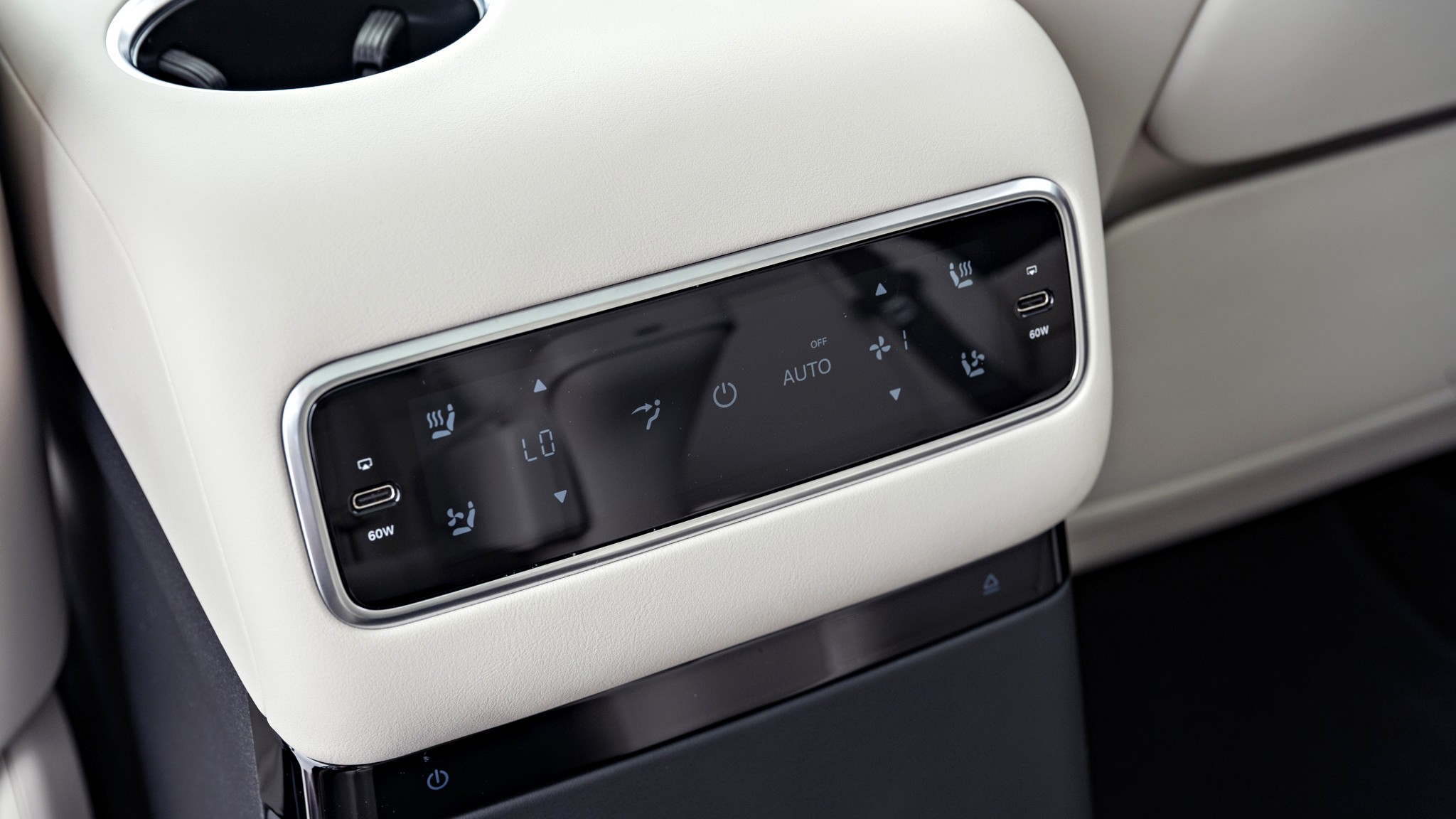 085 2025 Li Auto MEGA