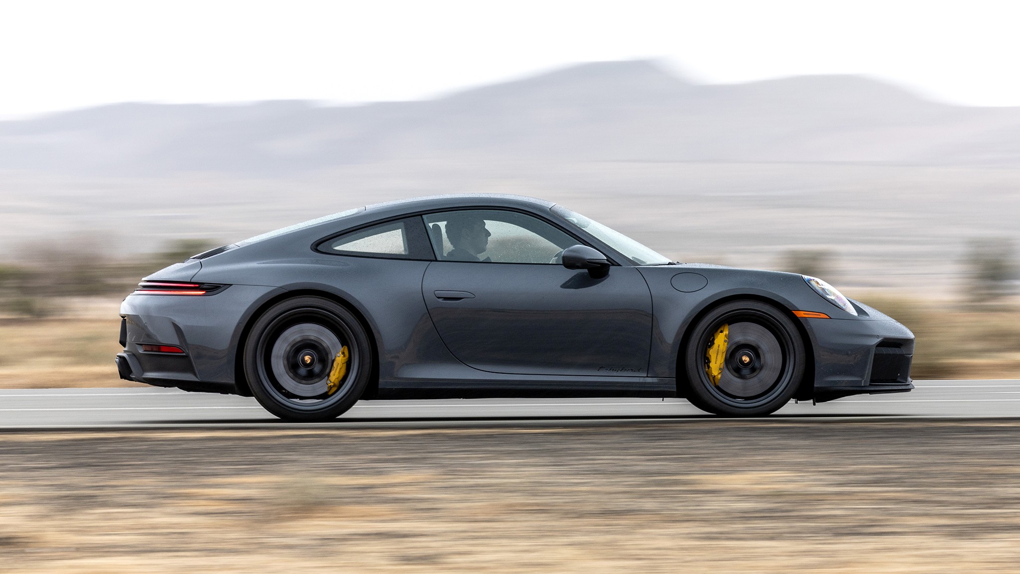 006 2025 Porsche 911 GTS