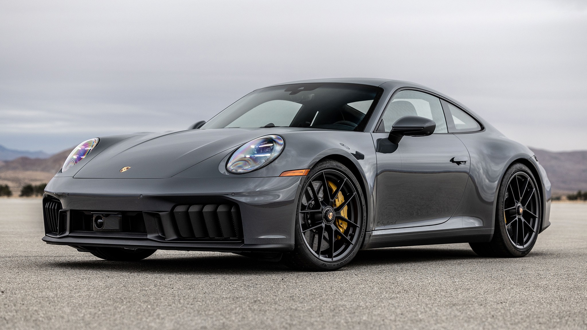 010 2025 Porsche 911 GTS