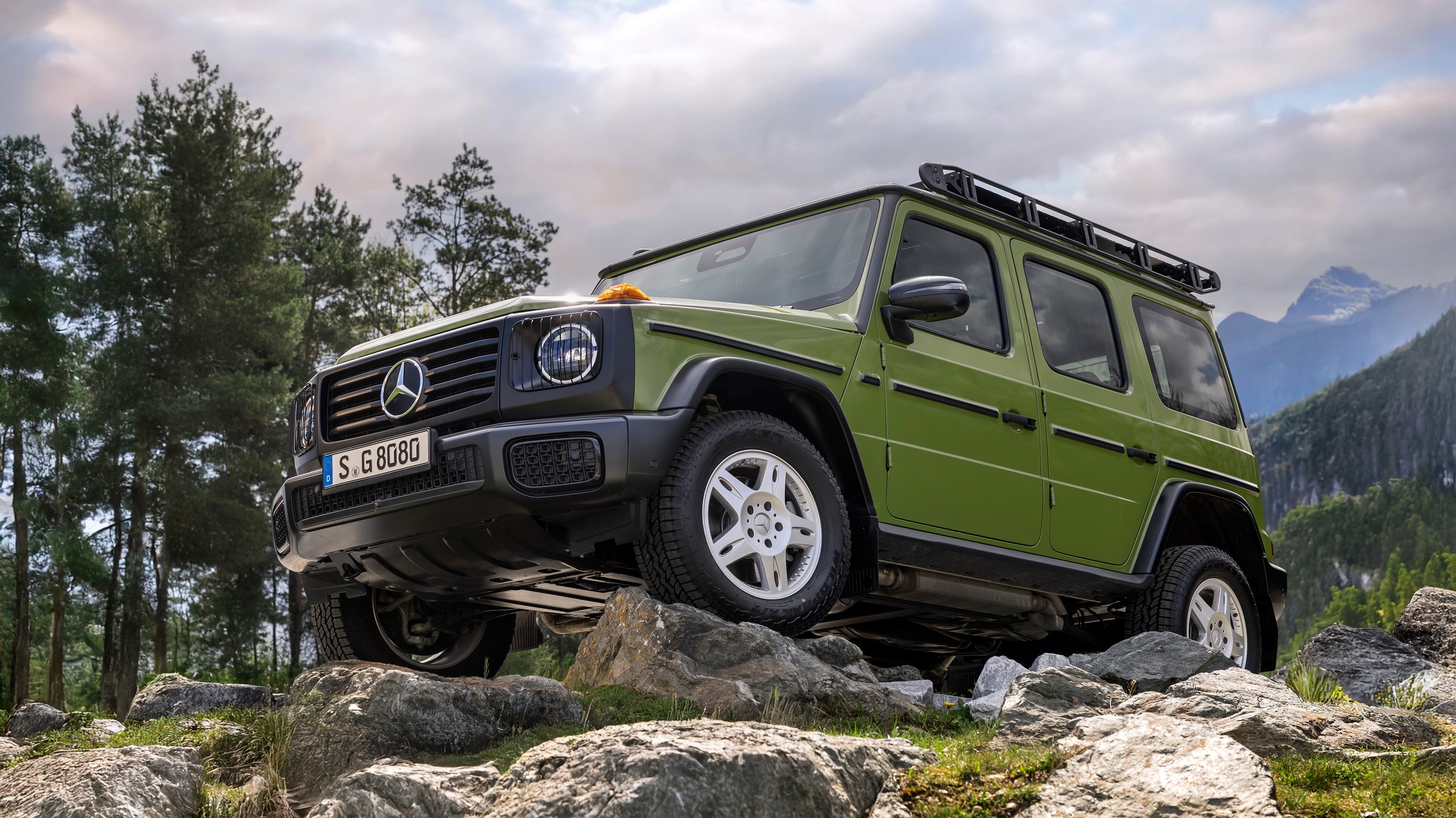 Mercedes Benz G550 Stronger Than the 1980s Edition 2
