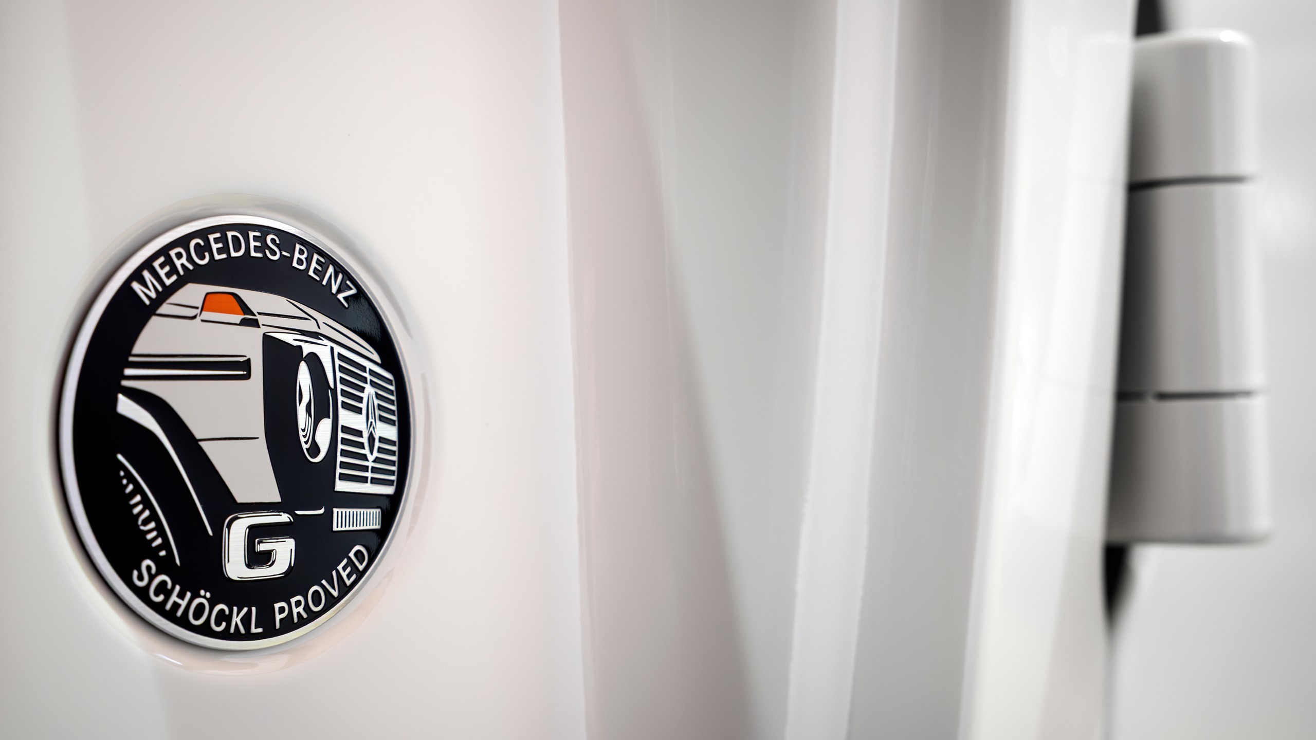 Mercedes Benz G550 Stronger Than the 1980s Edition 20