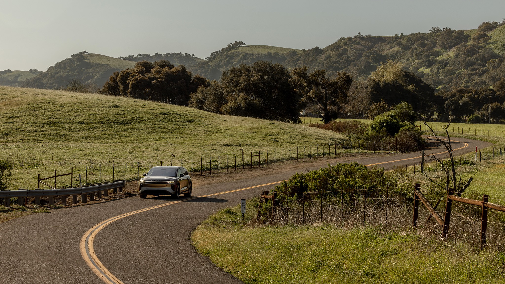 2025 Lucid Gravity 19