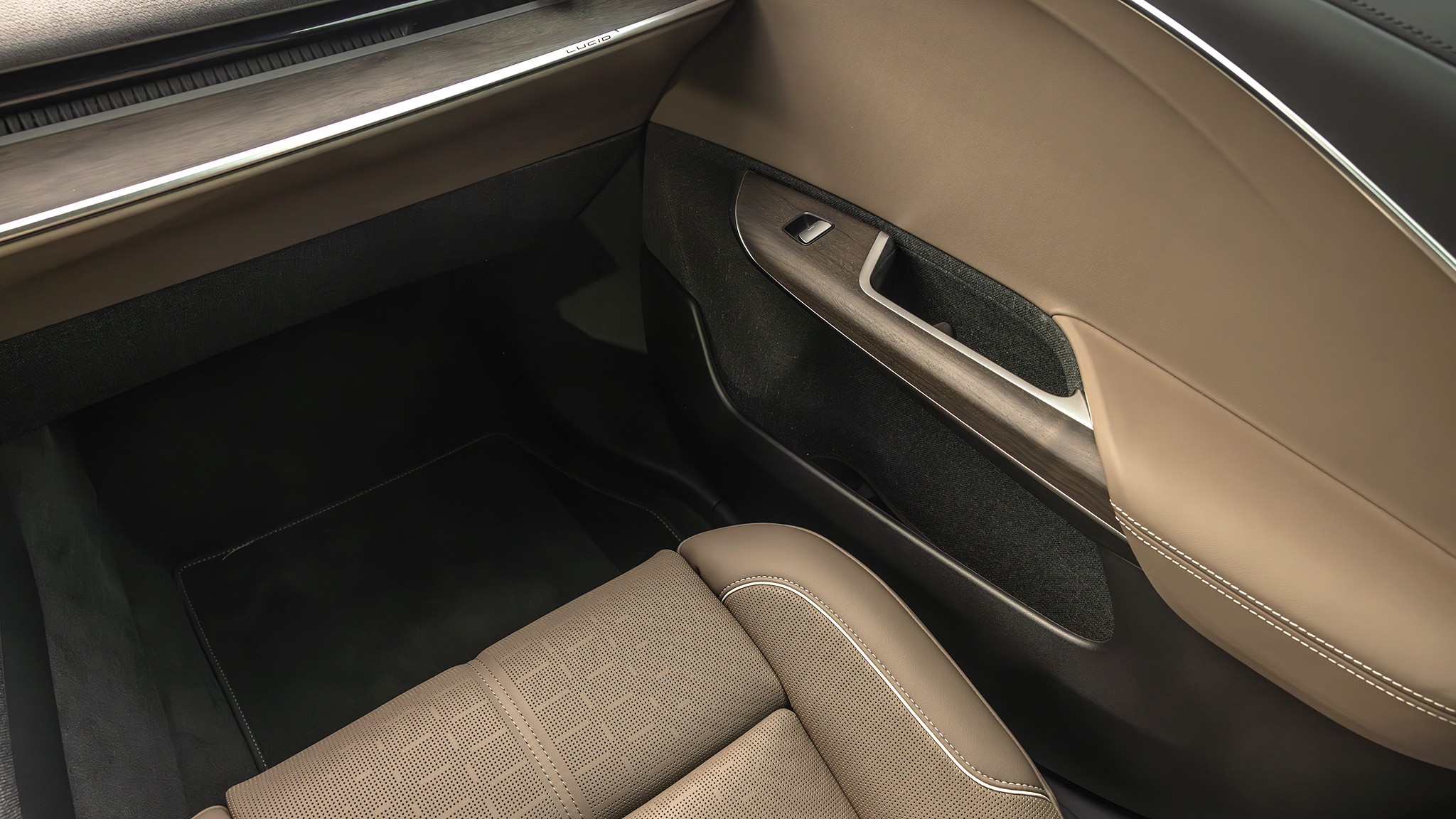 2025 Lucid Gravity 49