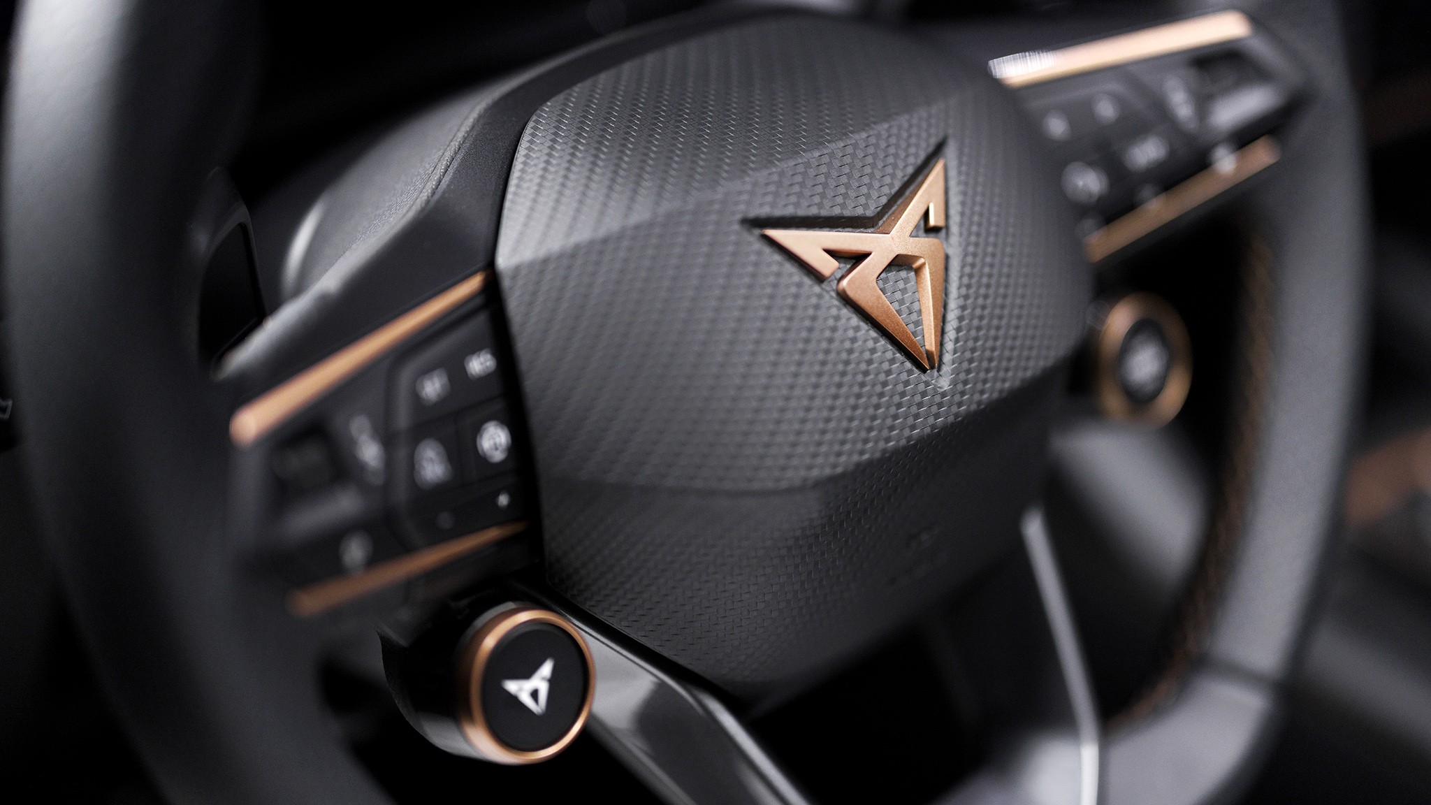 9 2025 Cupra Formentor ENCELADUS