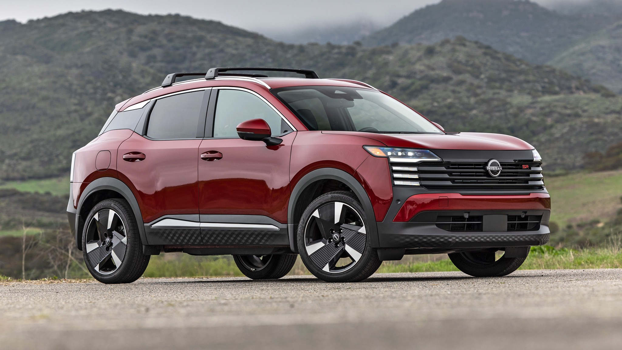 006 2025 Nissan Kicks Front Three Quarter