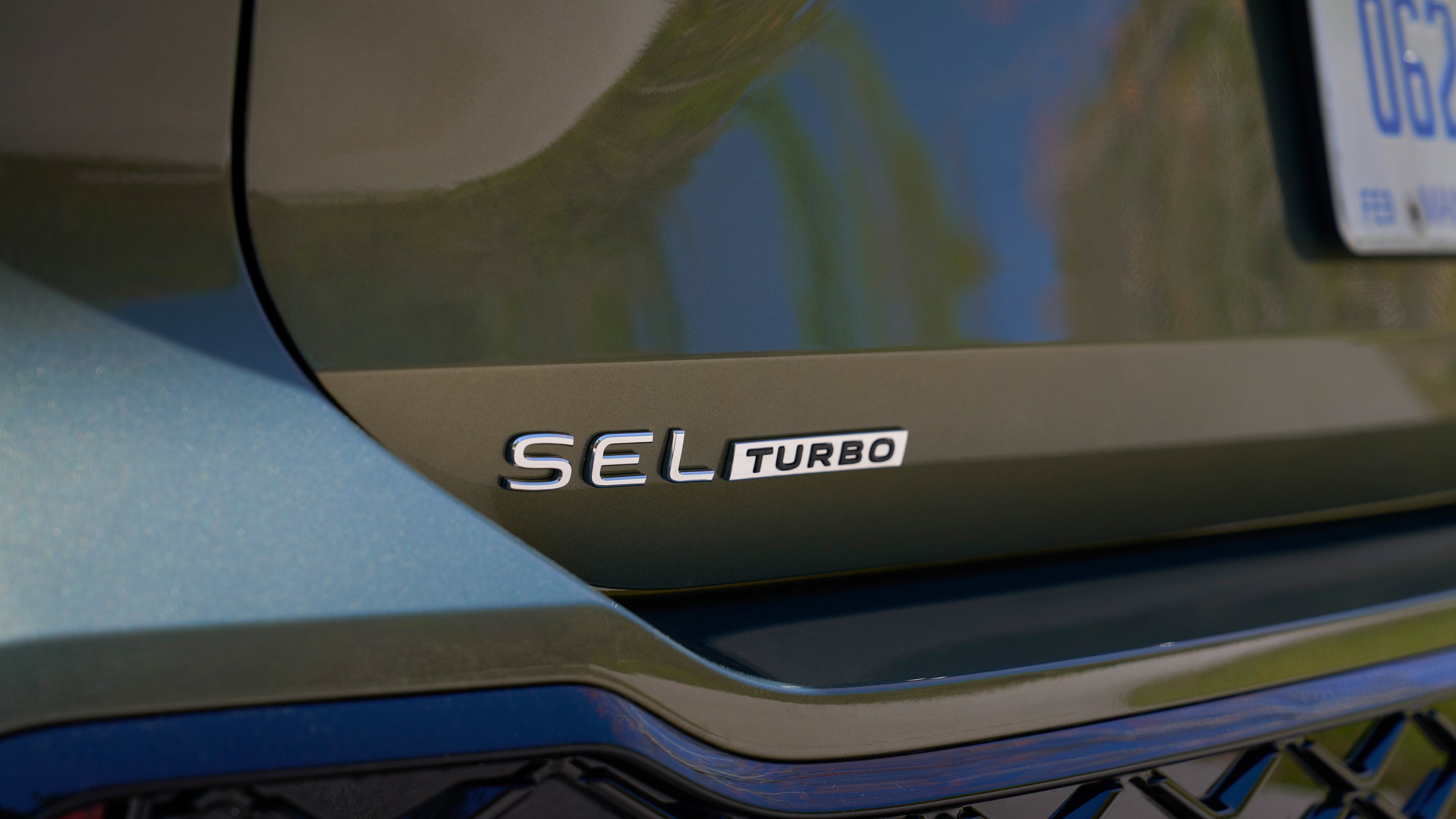 2026 Volkswagen Tiguan SEL R Line Turbo 4