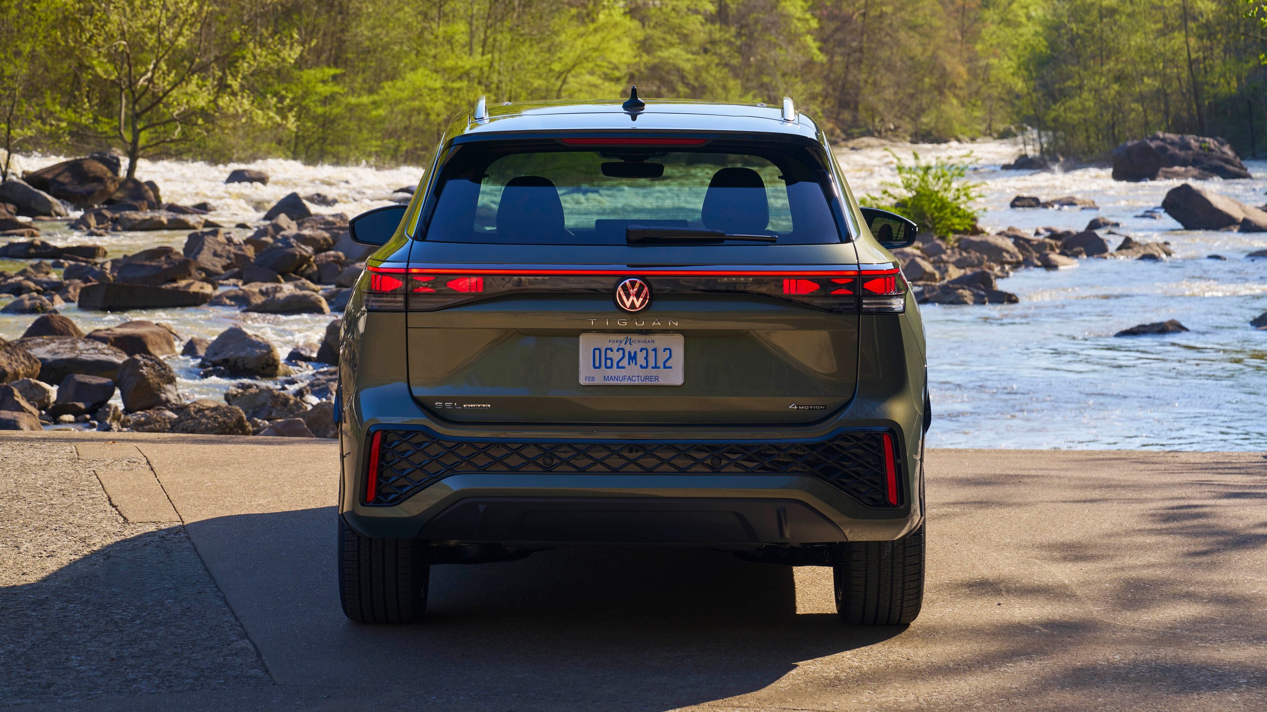 2026 Volkswagen Tiguan SEL R Line Turbo 9
