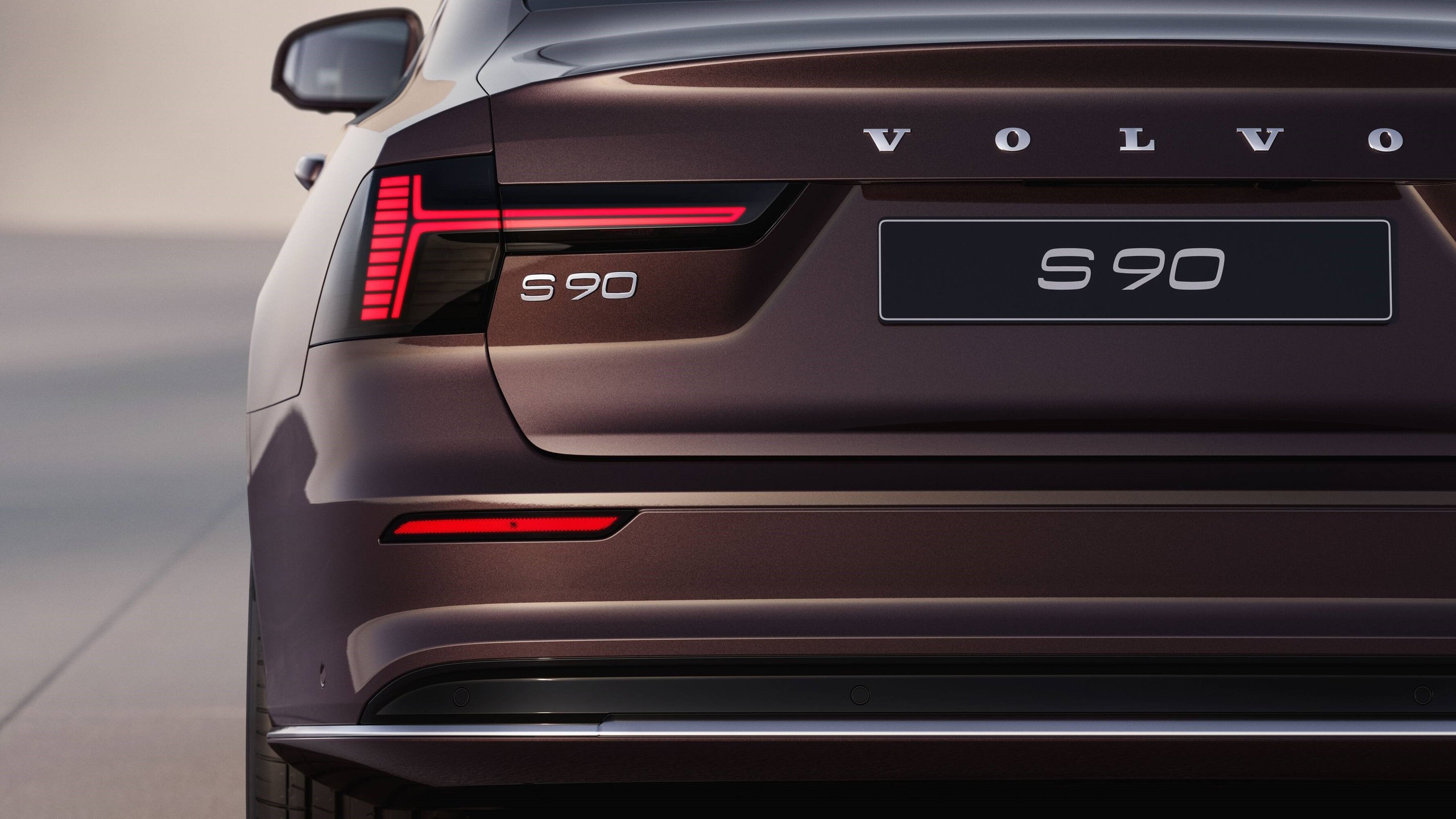 Refreshed Volvo S90 sedan 6