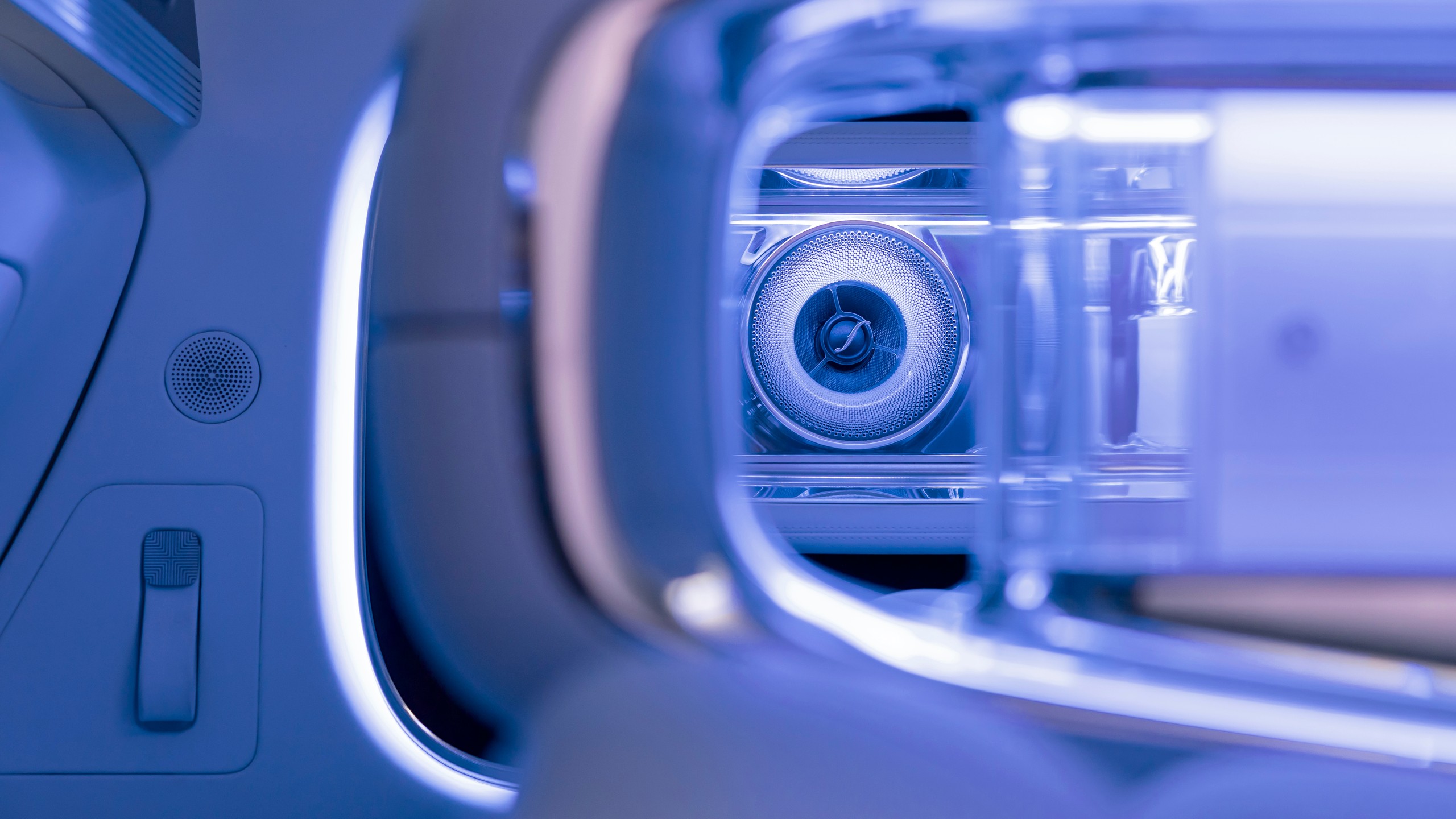 Mercedes Benz Vision V concept luxury van 25