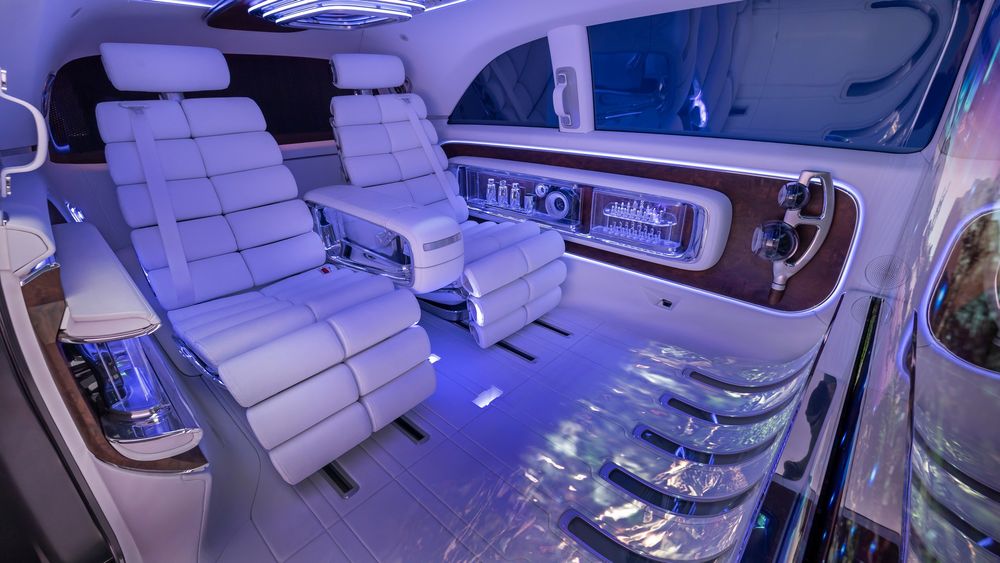 Mercedes Benz Vision V concept luxury van 35