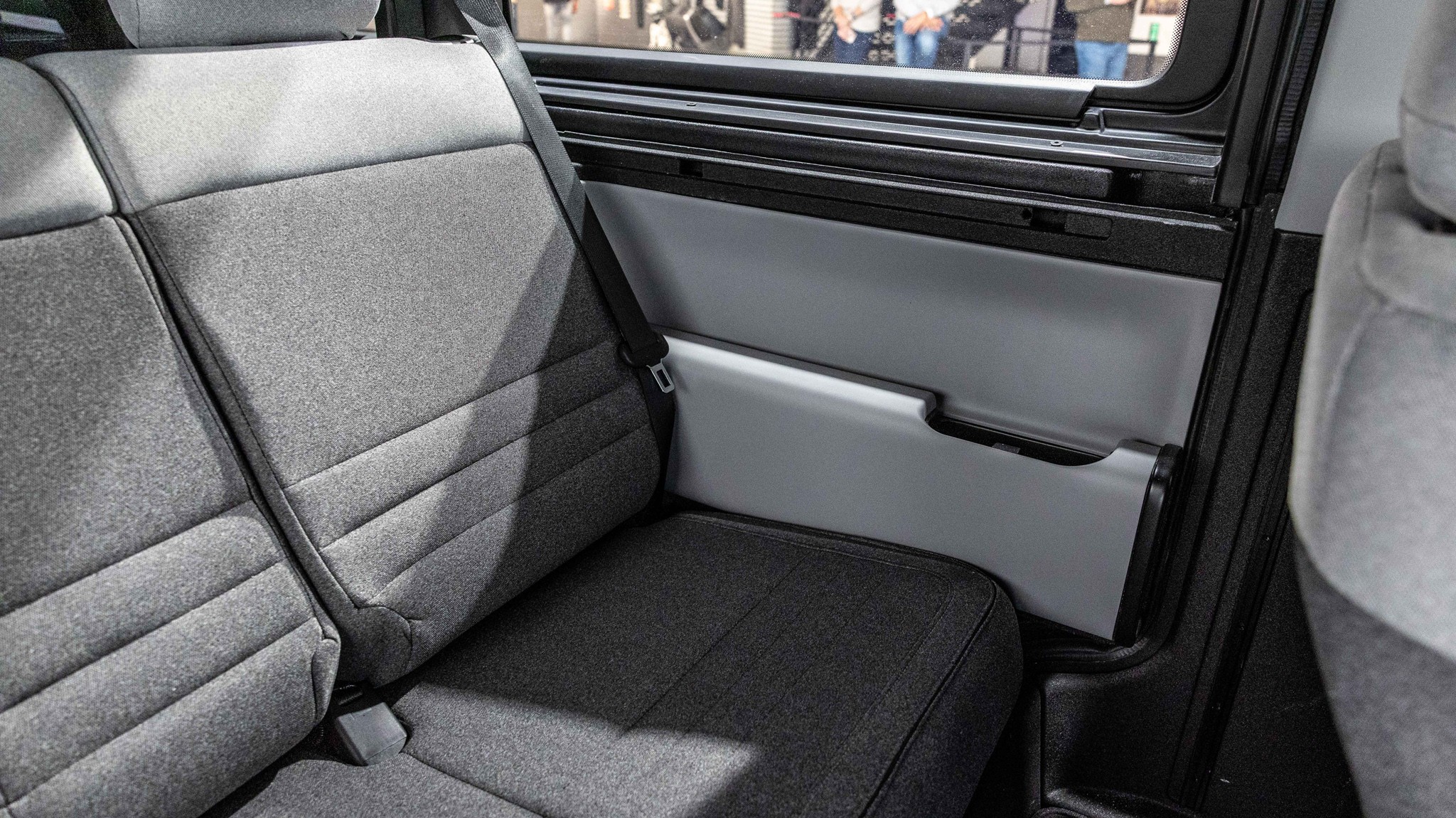 004 2027 Slate Truck