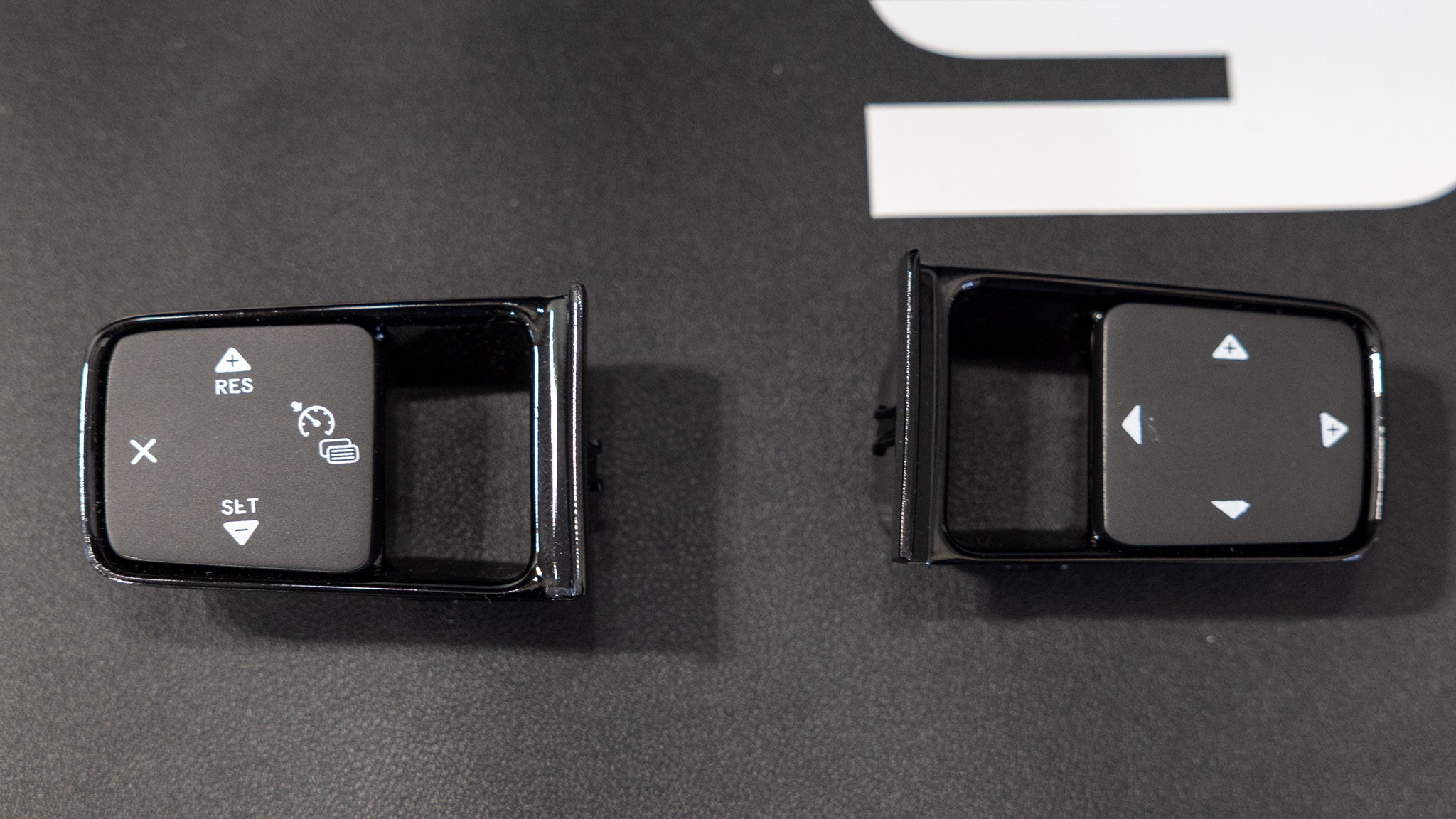 028 2027 Slate Truck