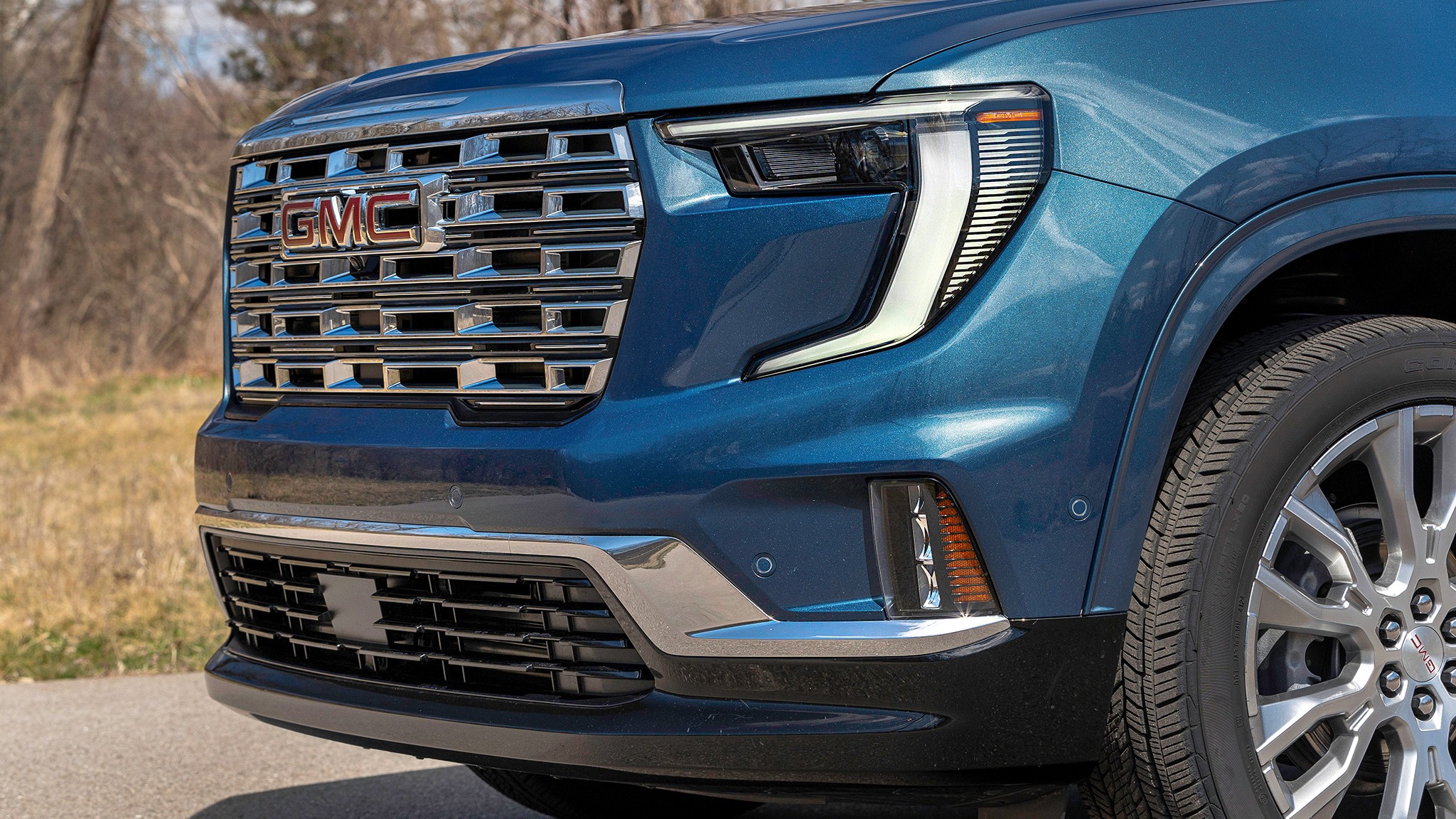 017 2025 GMC Acadia Denali AWD