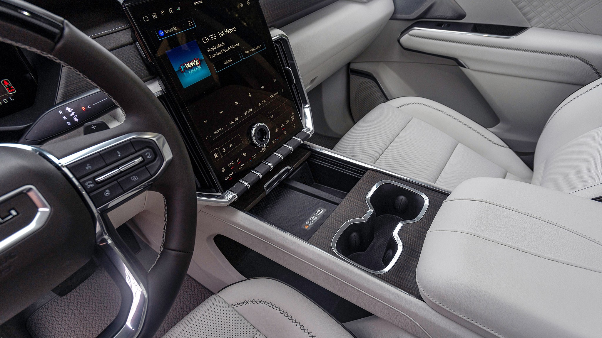 025 2025 GMC Acadia Denali AWD