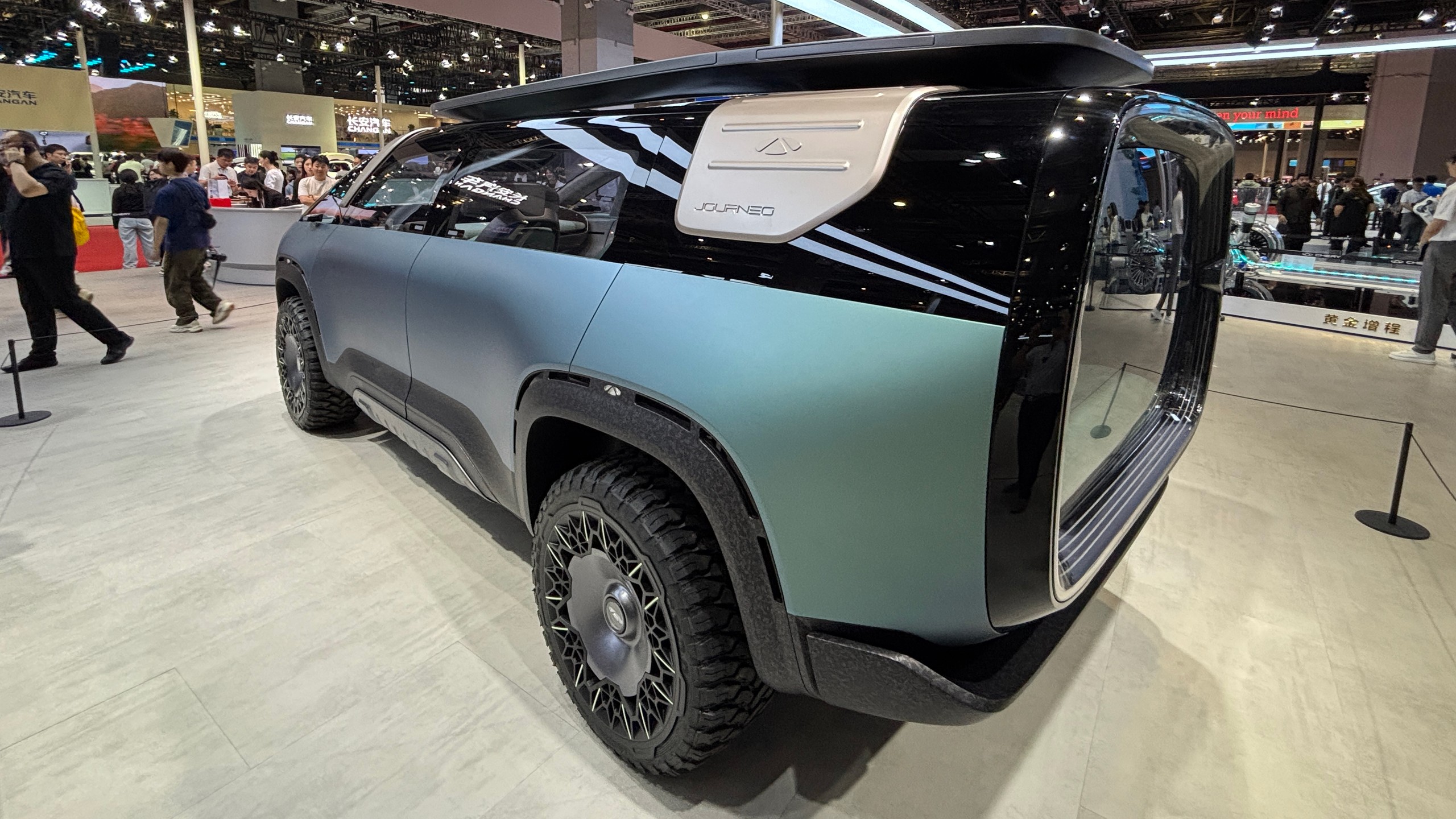 Chery Journeo adventure van concept 1