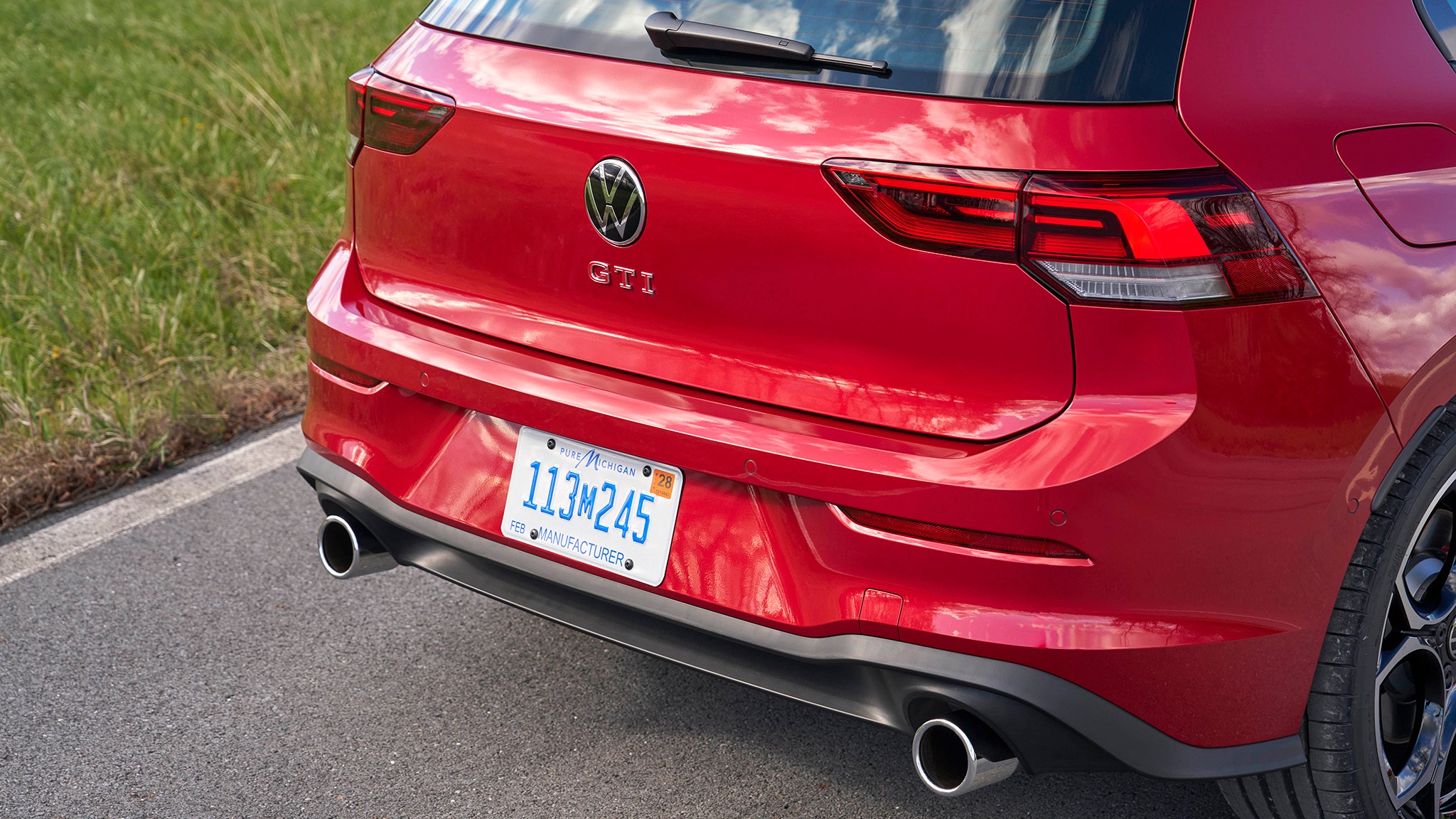 23 2025 Volkswagen GTI autobahn kings red
