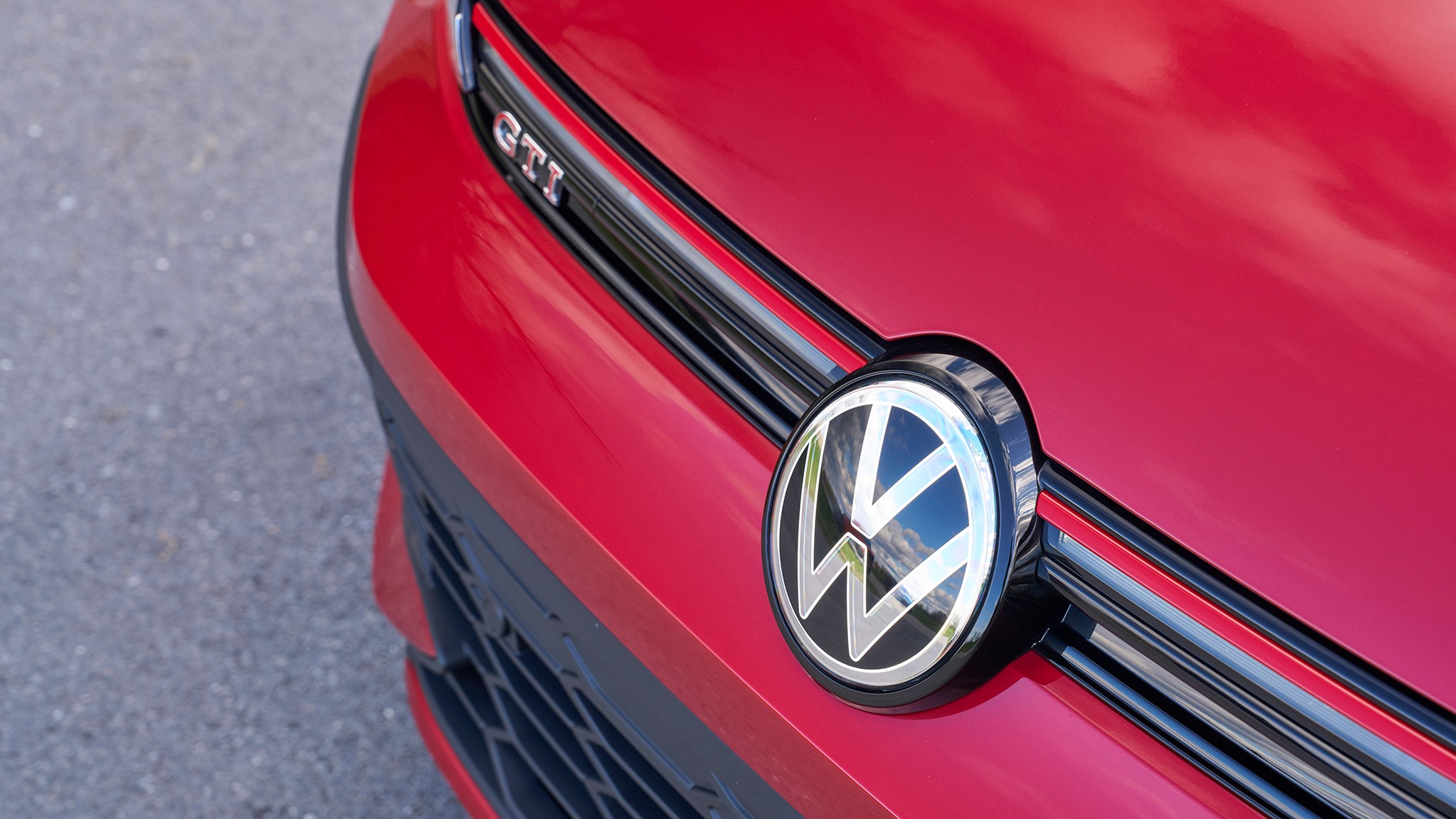 29 2025 Volkswagen GTI autobahn kings red