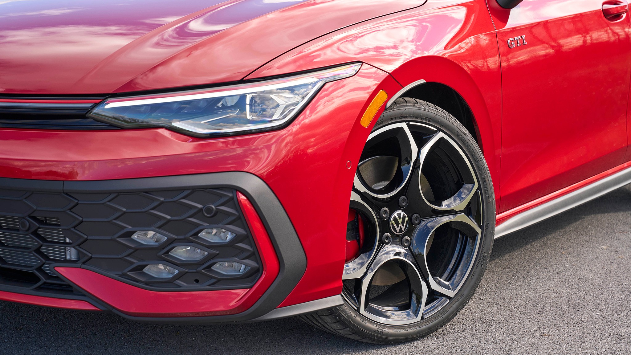 31 2025 Volkswagen GTI autobahn kings red