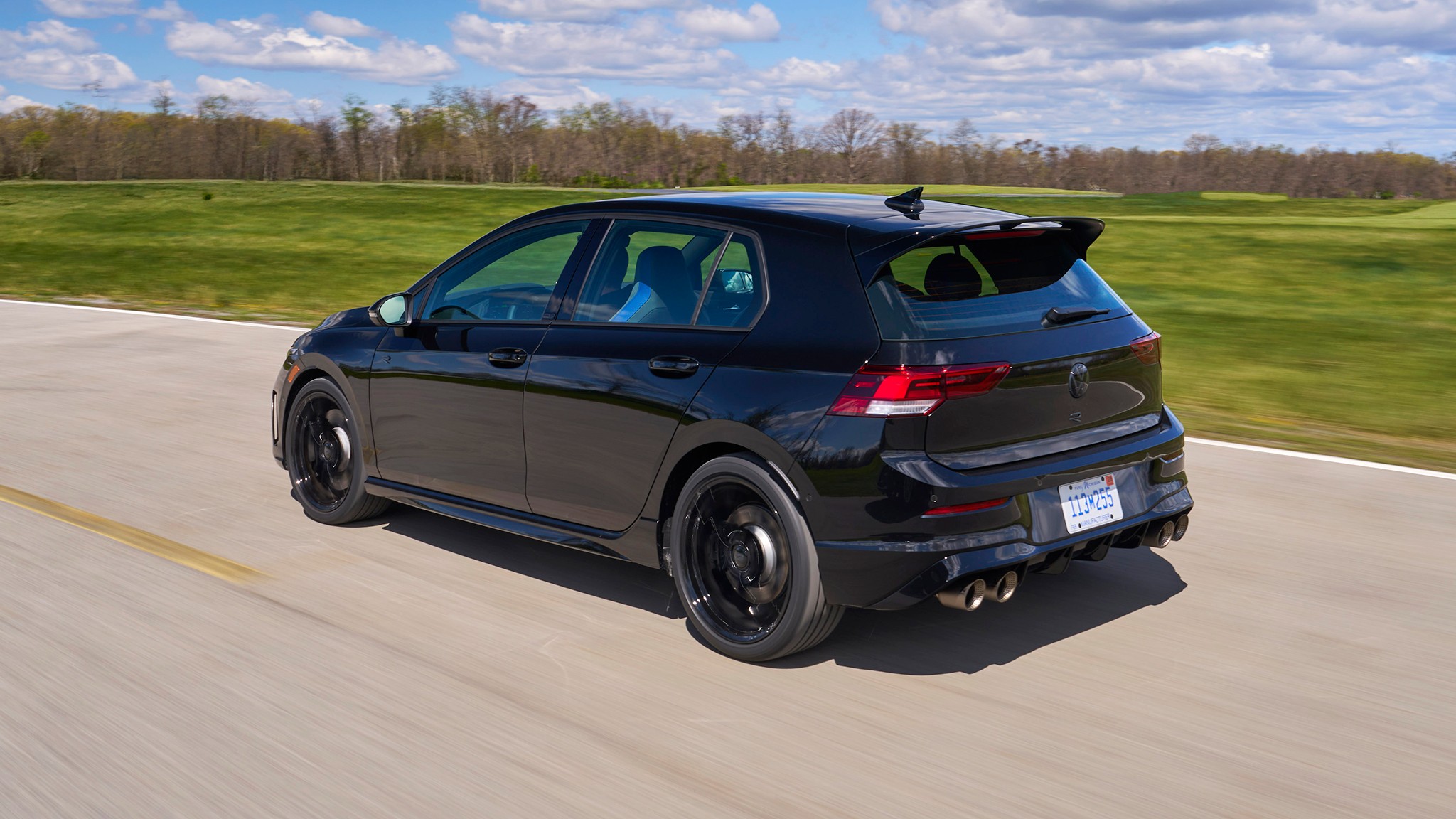 32 2025 Volkswagen Golf R black first drive