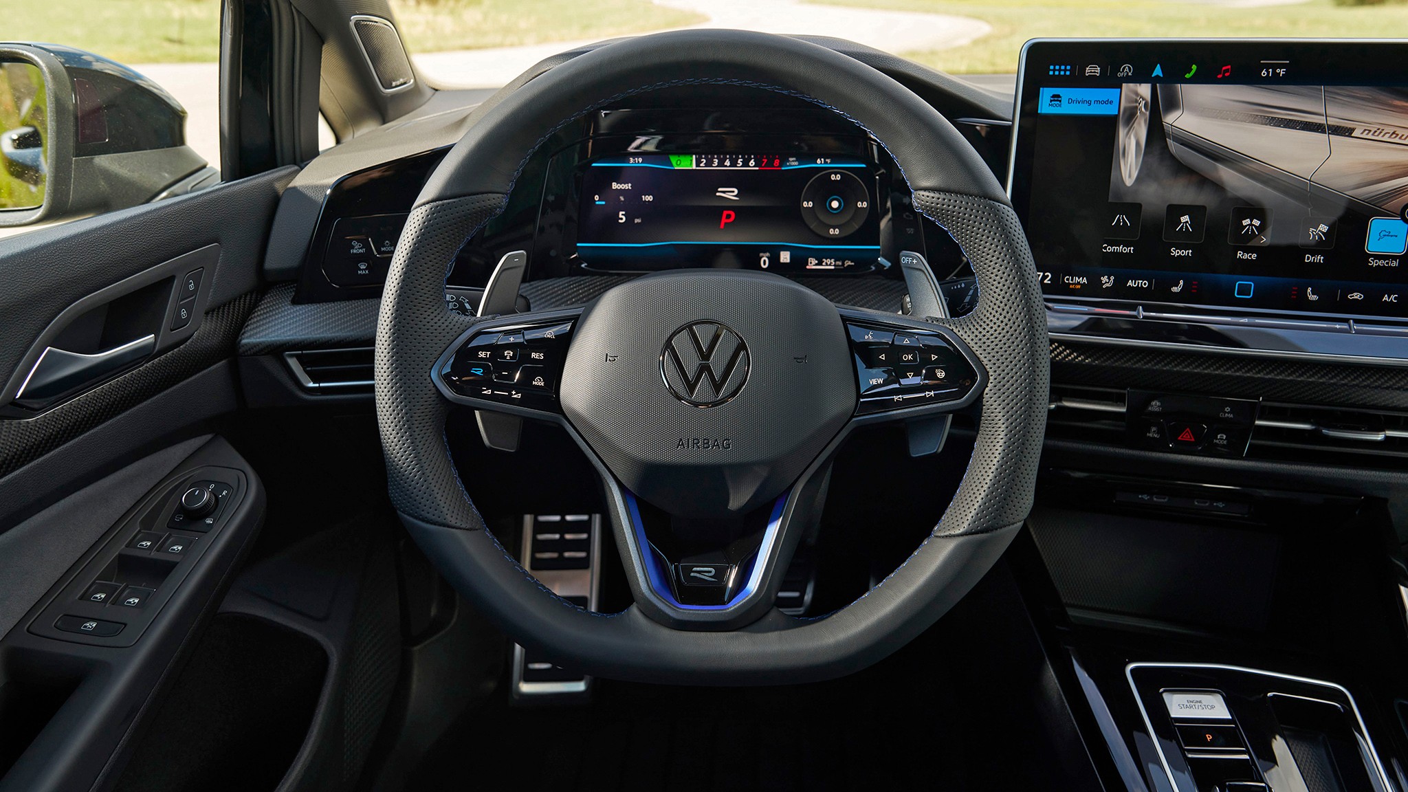 4 2025 Volkswagen Golf R black first drive