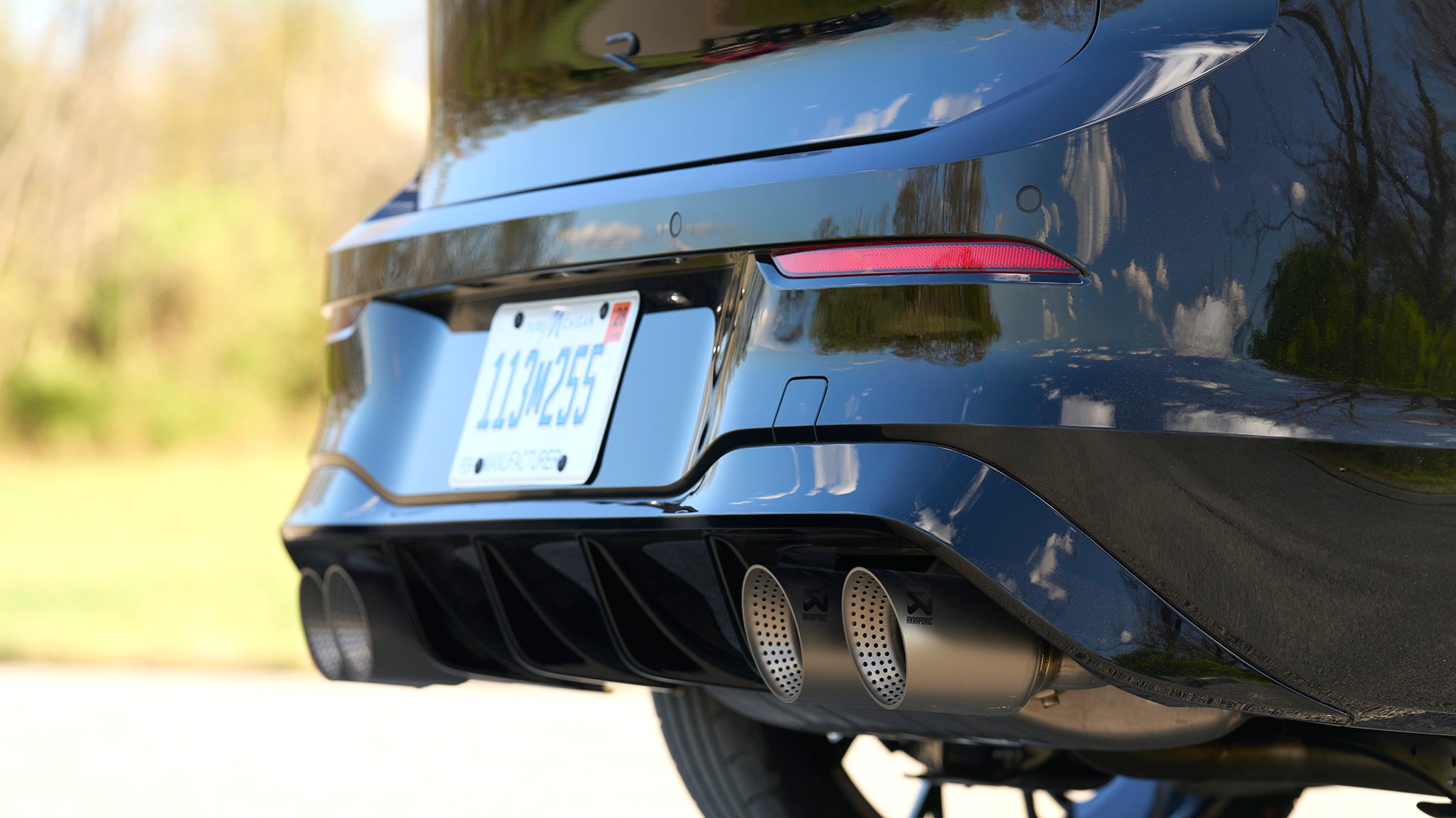 21 2025 Volkswagen Golf R black first drive