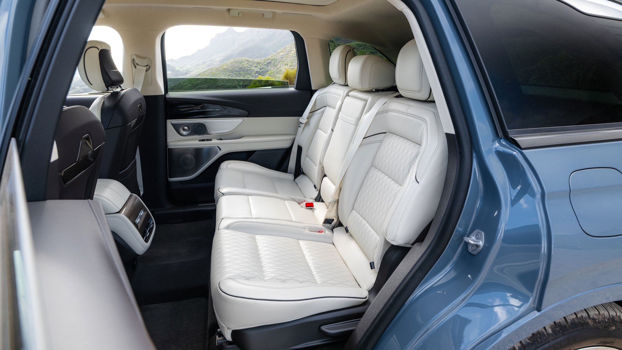 024 2025 Lincoln Nautilus