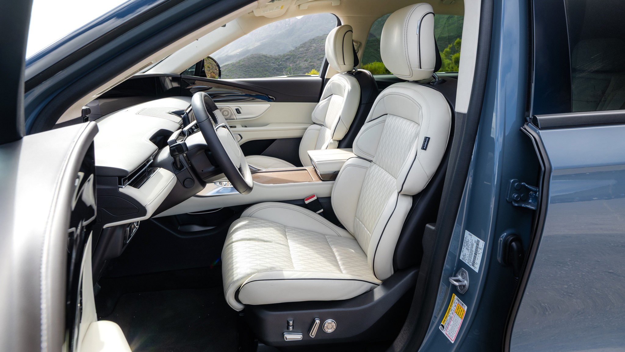 025 2025 Lincoln Nautilus