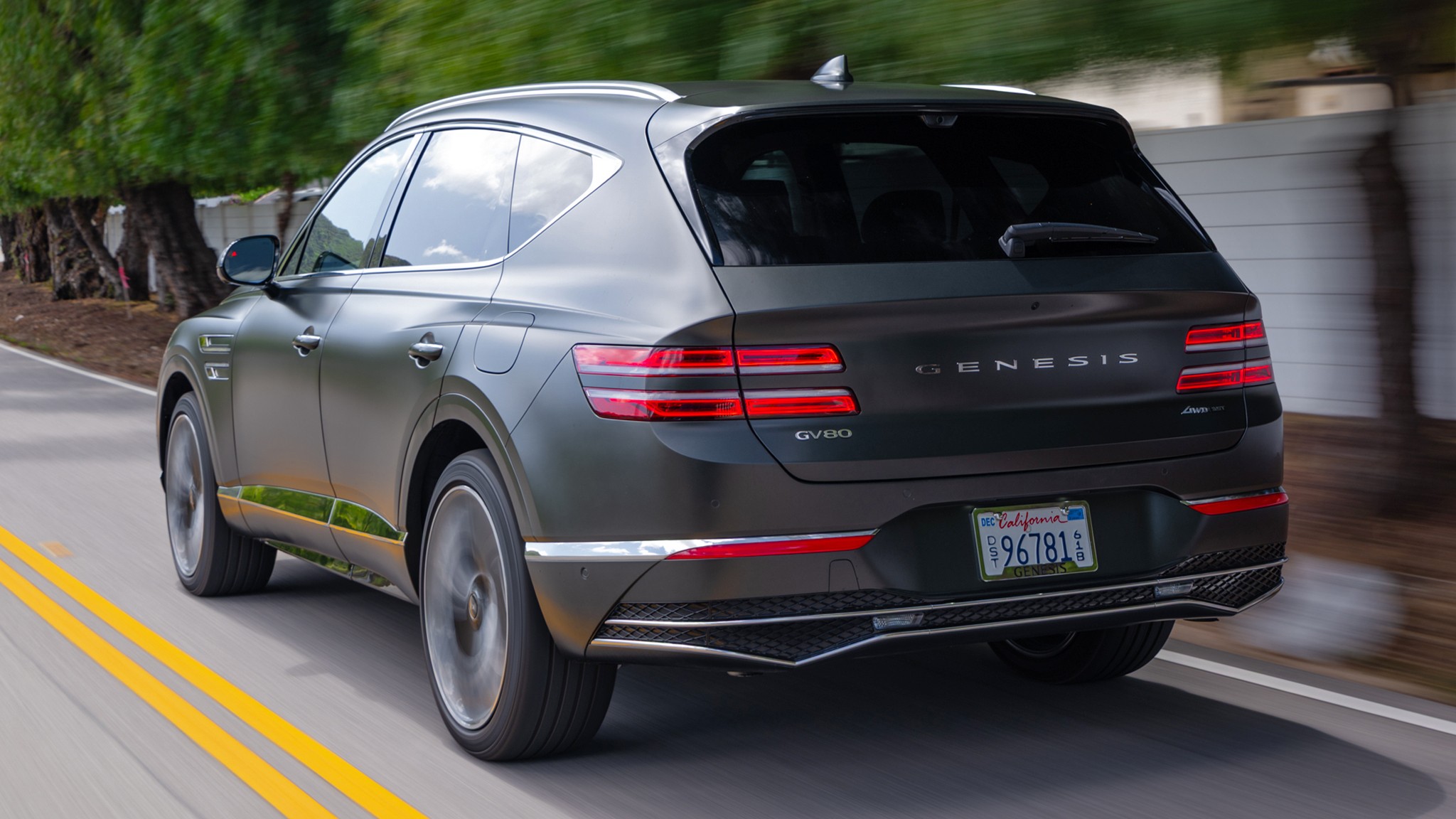 003 2025 Genesis GV70