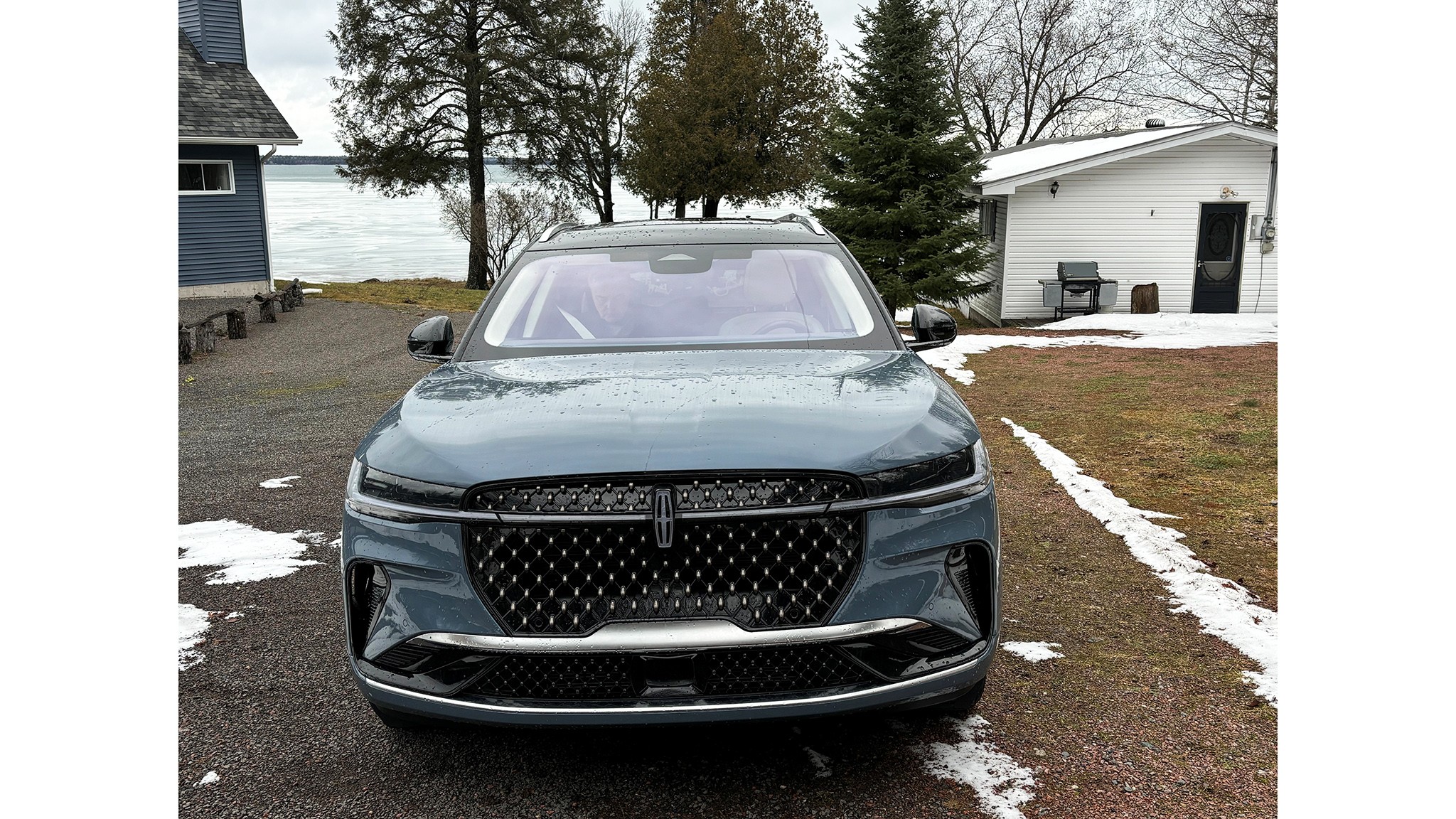 2025 Lincoln Nautilus LT3 driveway